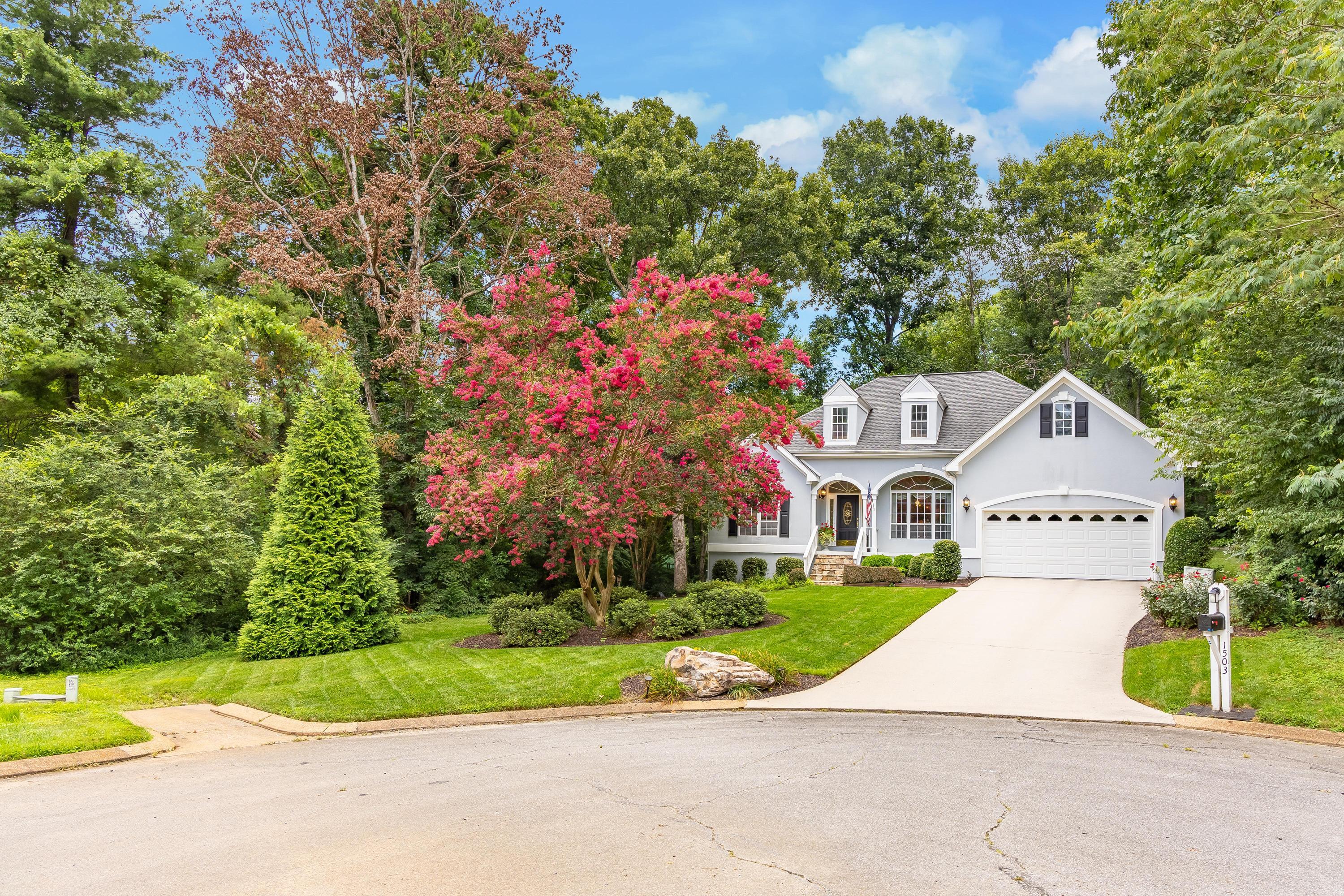 1503 Woodway Drive