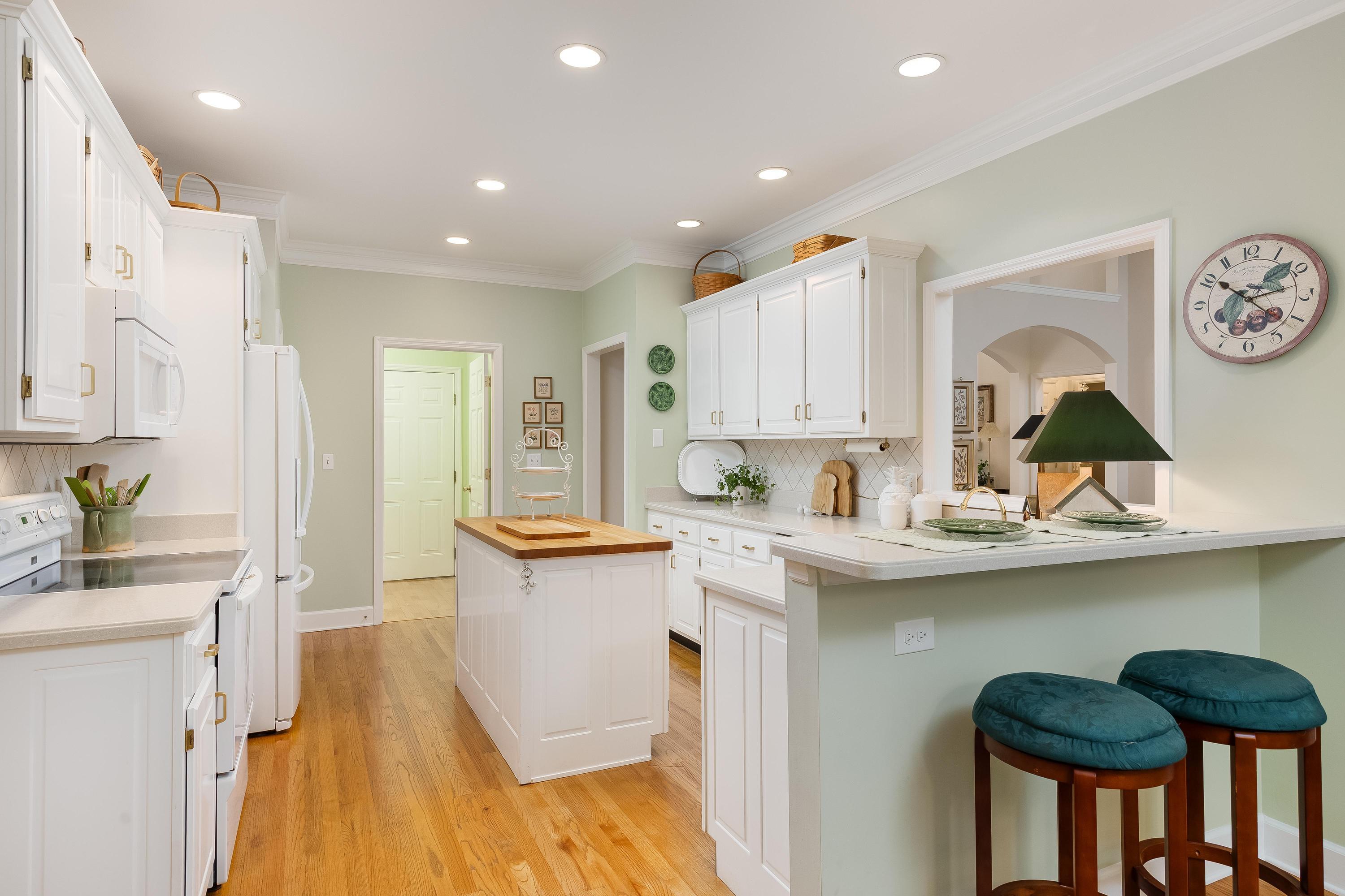 1503 Woodway Drive