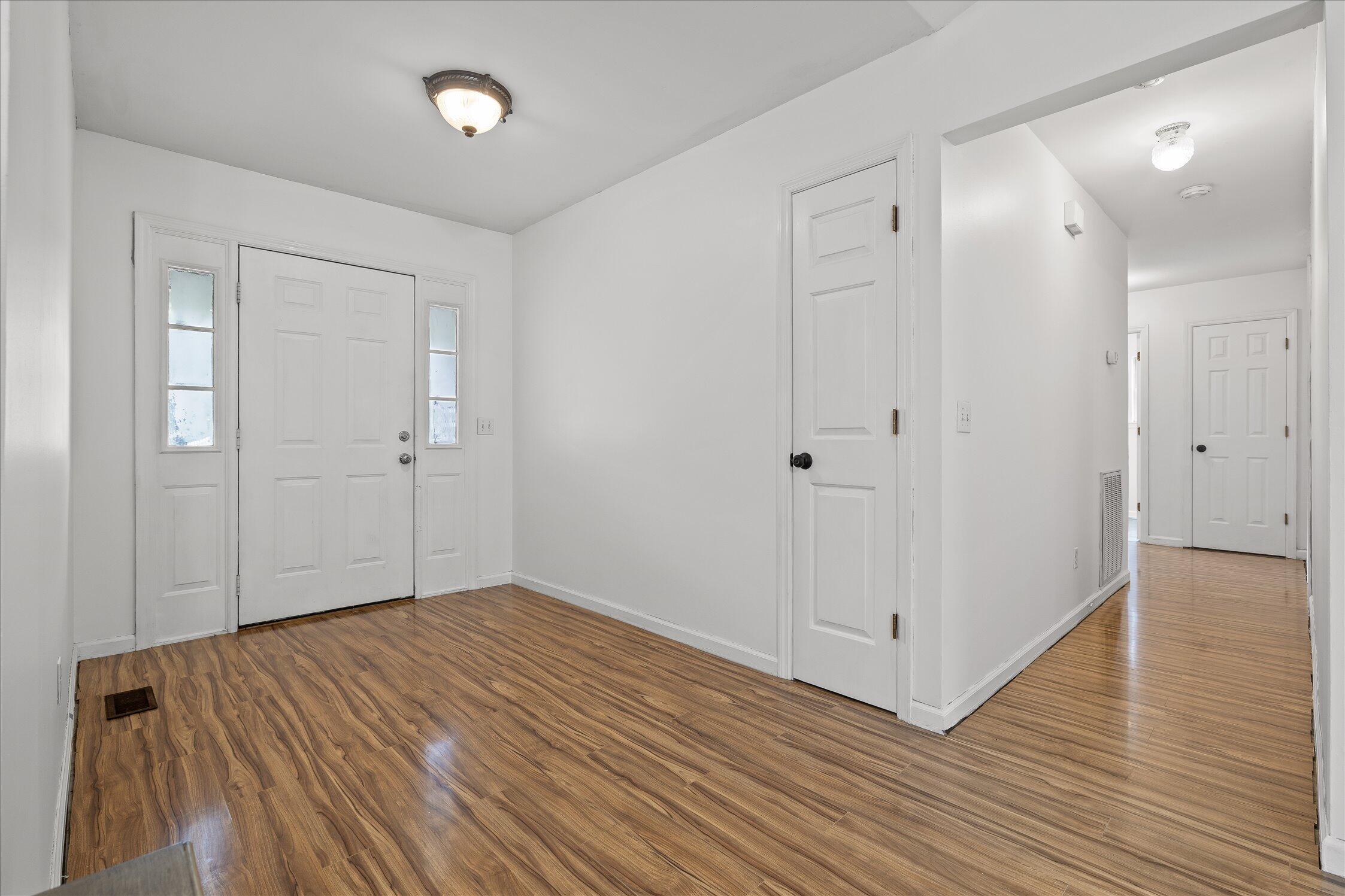 4518 Kings Lake Court