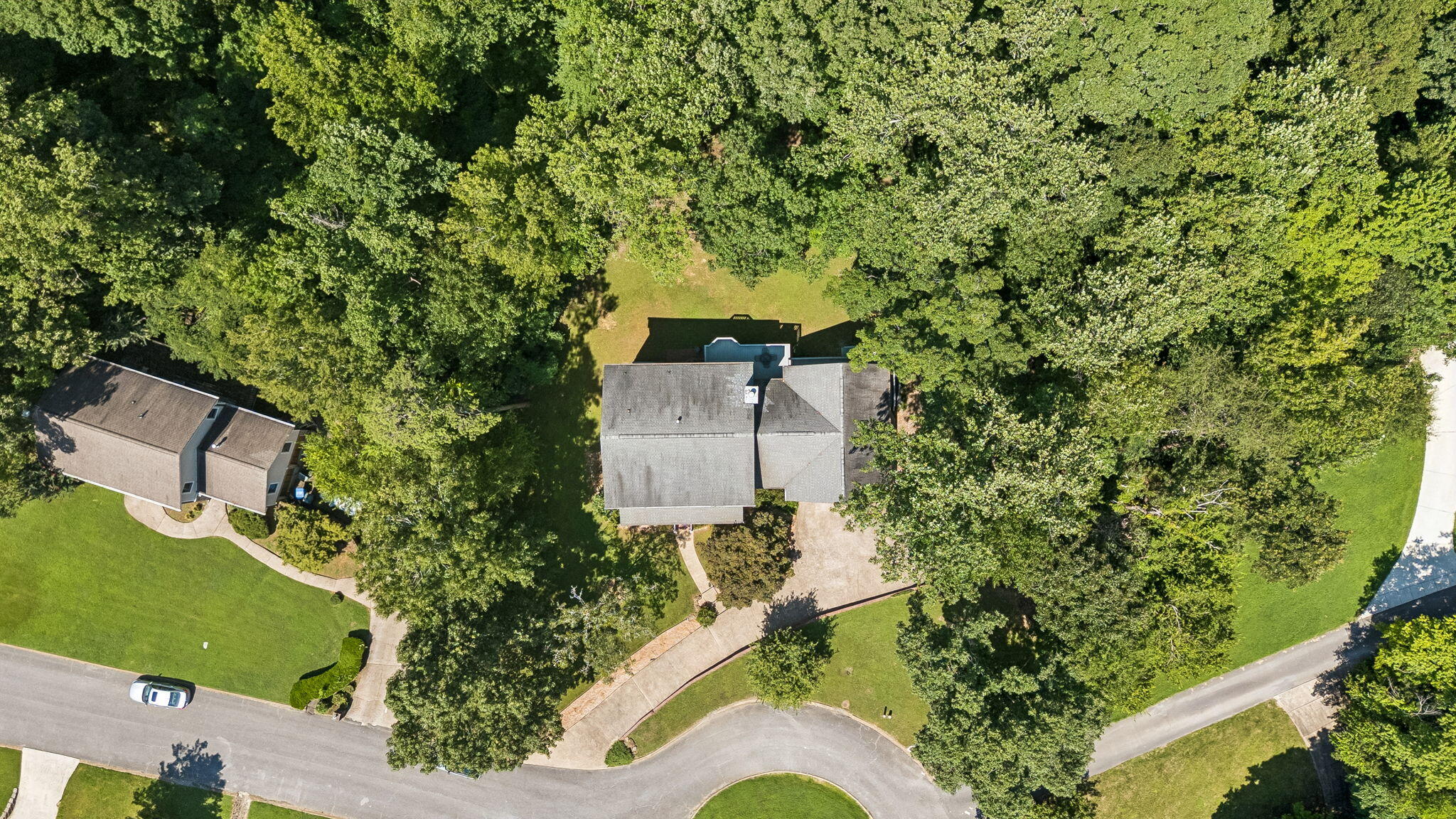 605 Stonebrook Drive