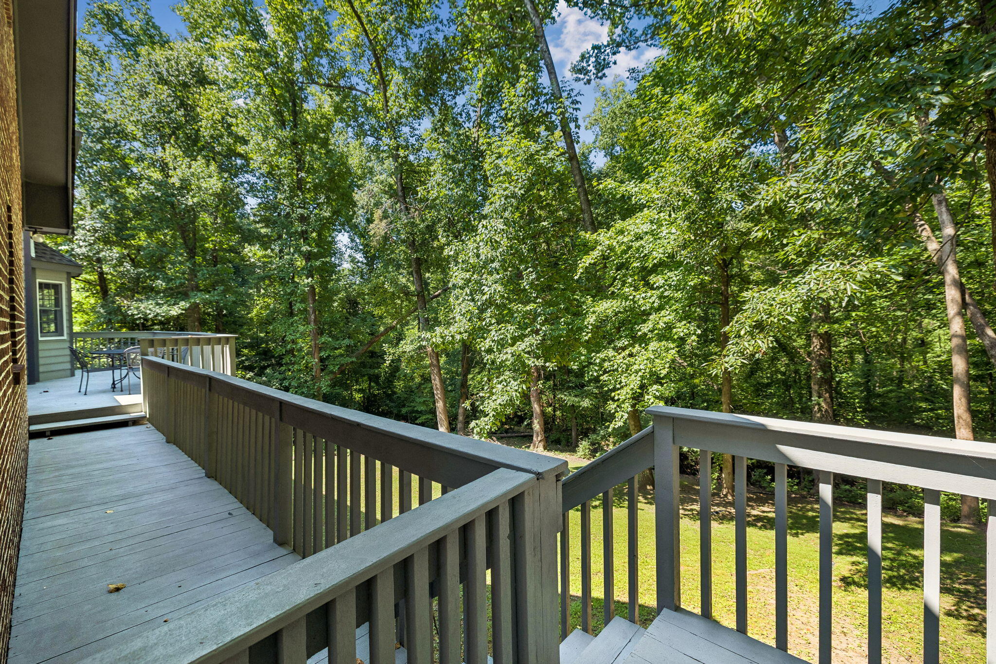 605 Stonebrook Drive