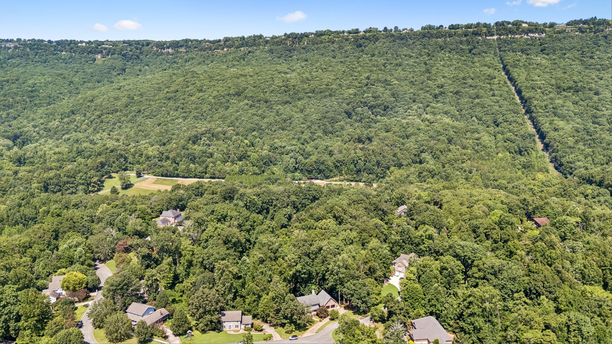 605 Stonebrook Drive