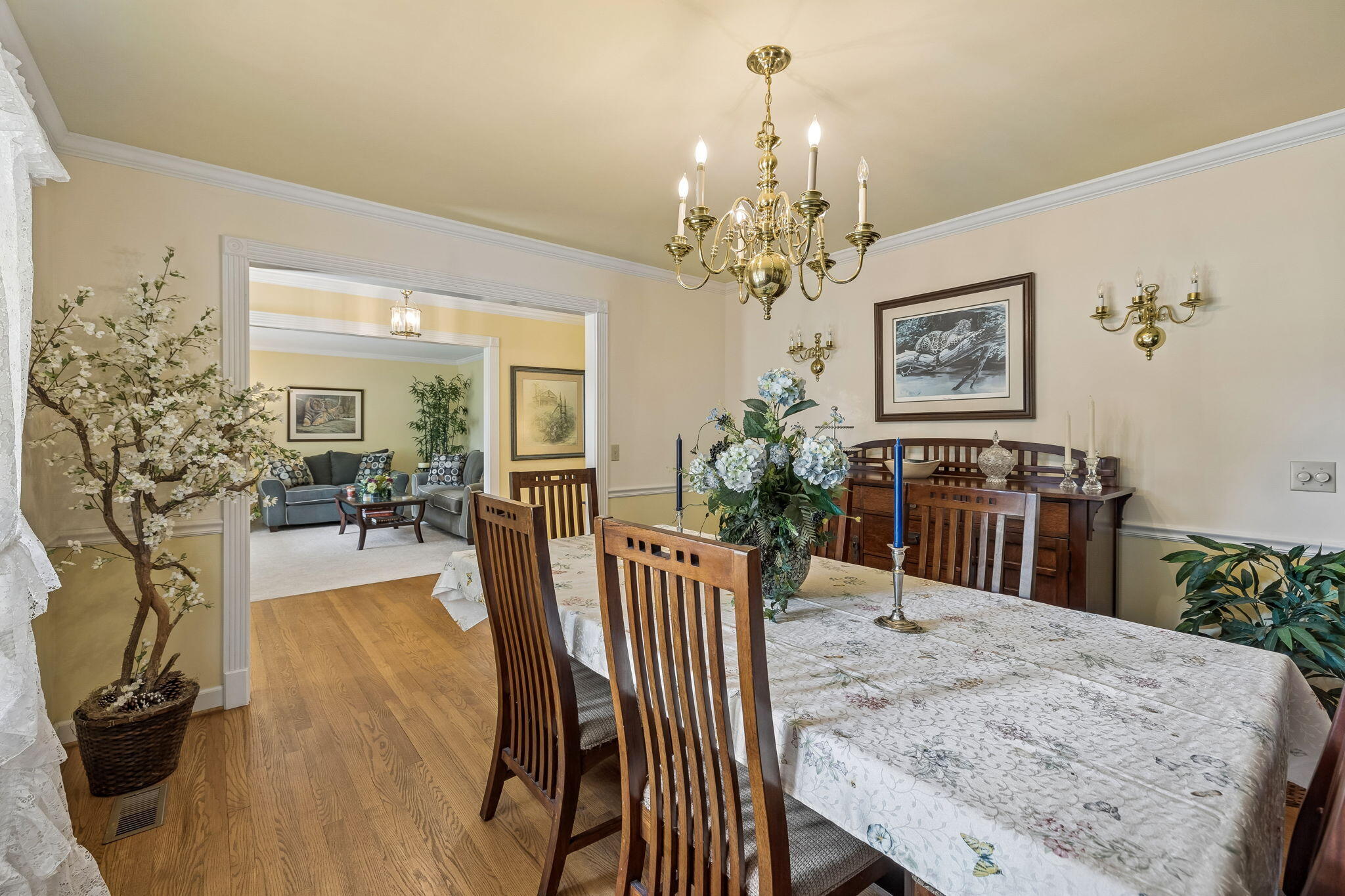 605 Stonebrook Drive