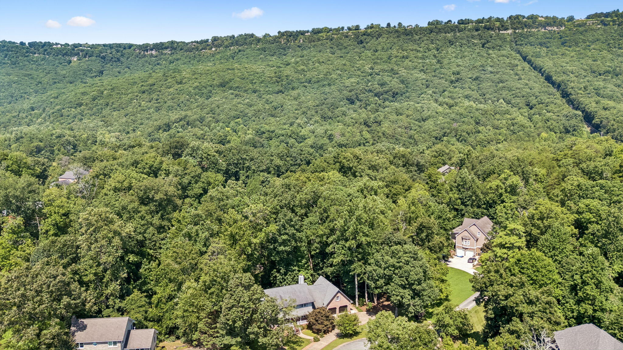 605 Stonebrook Drive