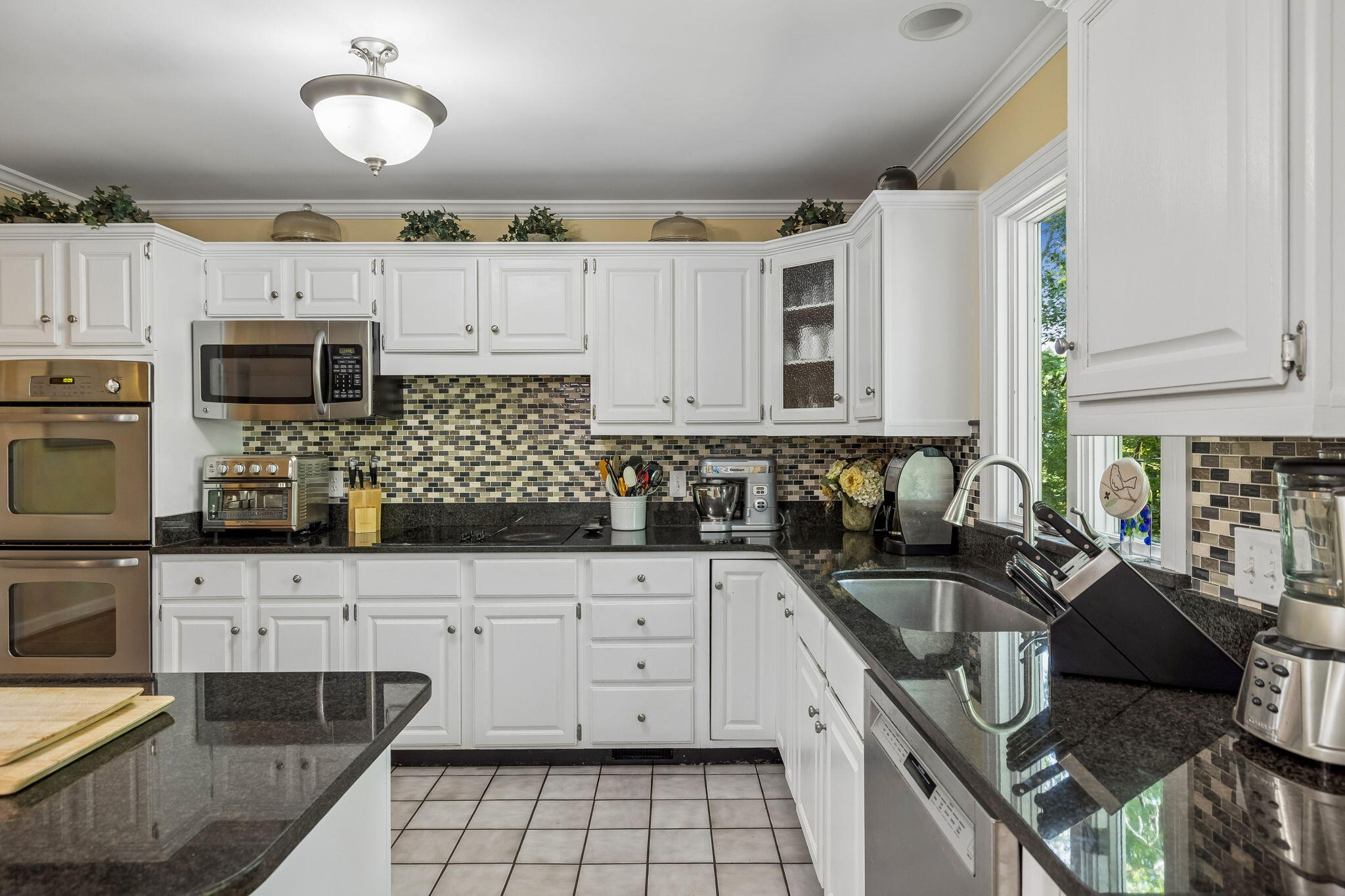 605 Stonebrook Drive