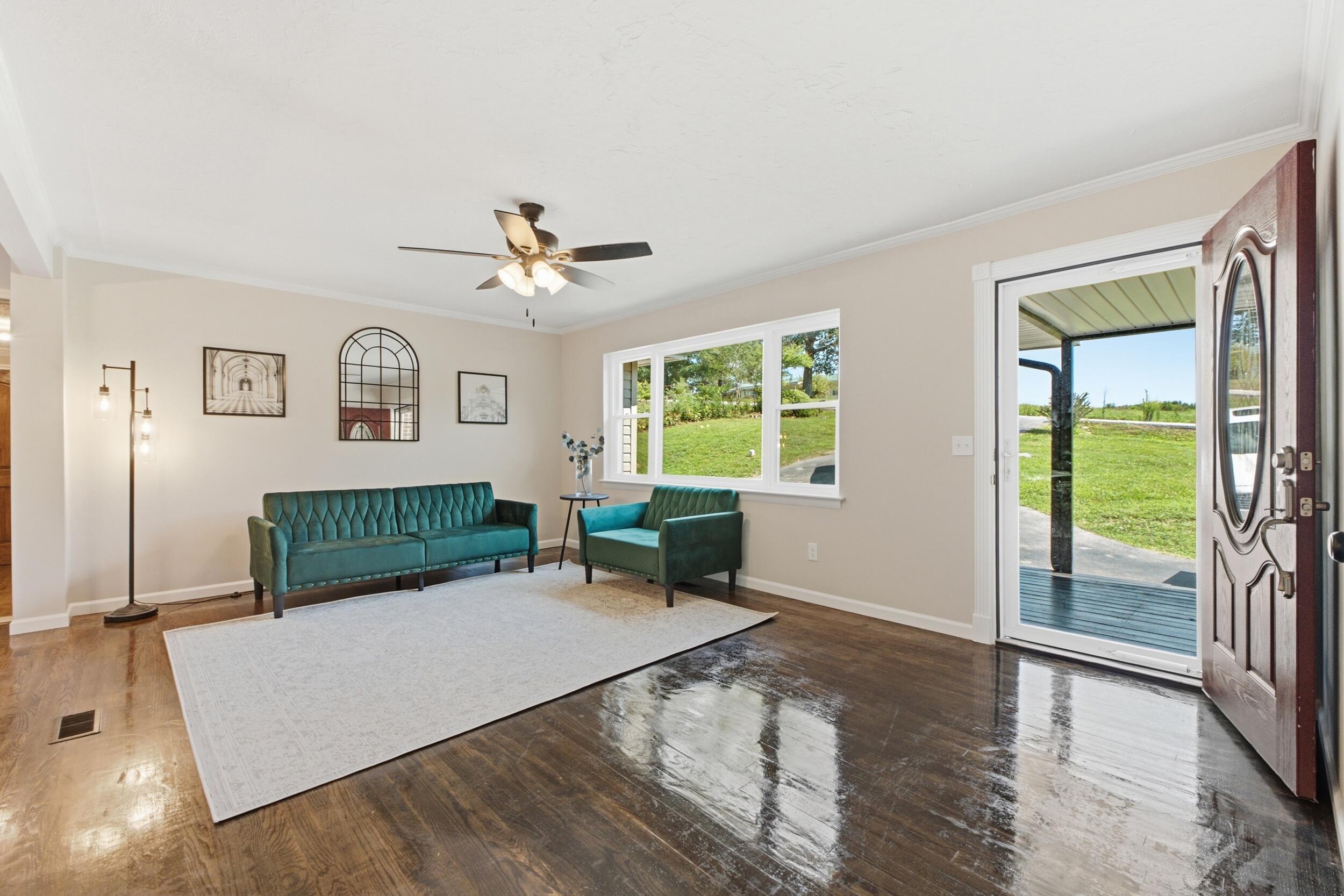 8228 Pine Ridge Road