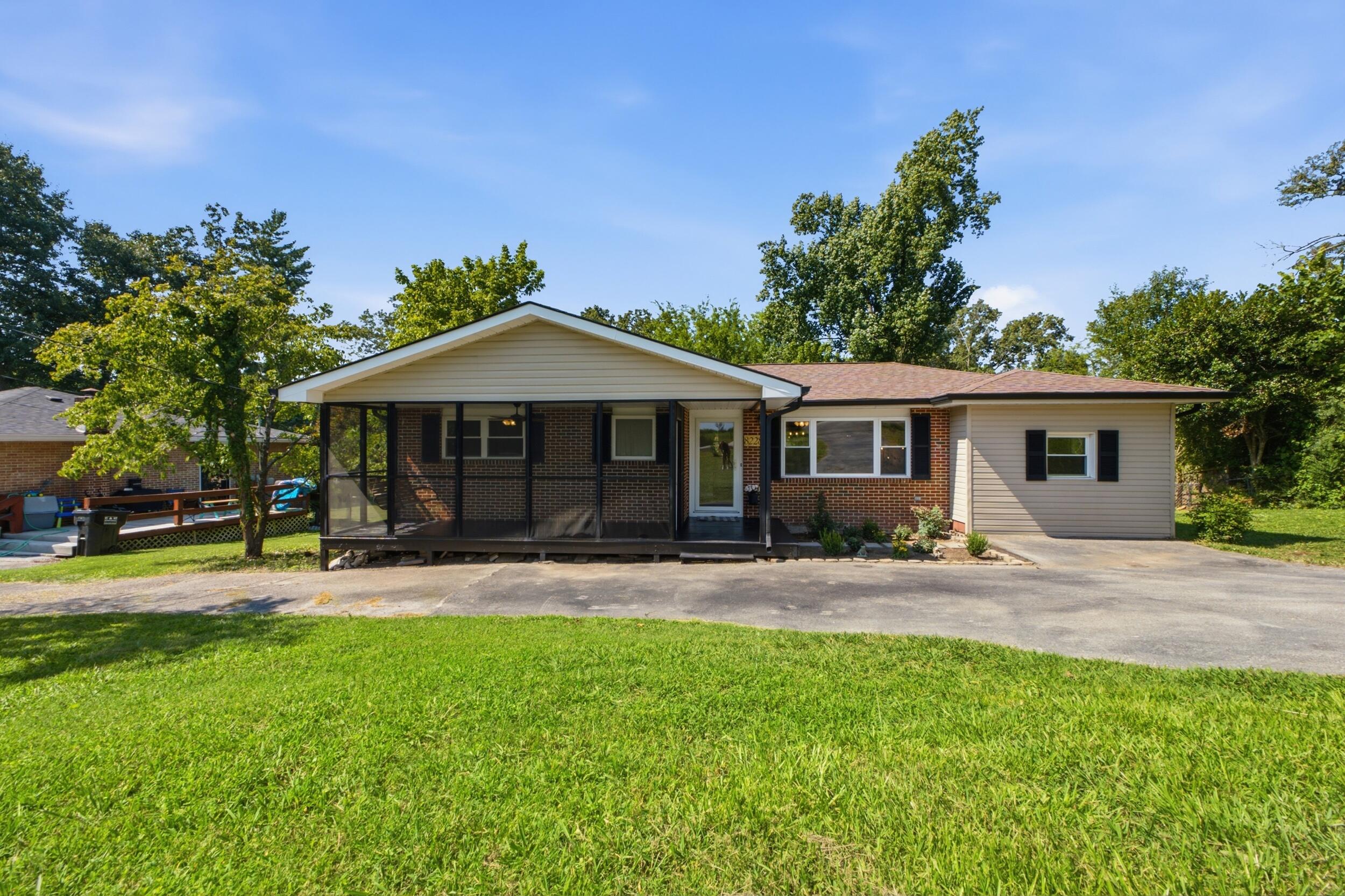 8228 Pine Ridge Road