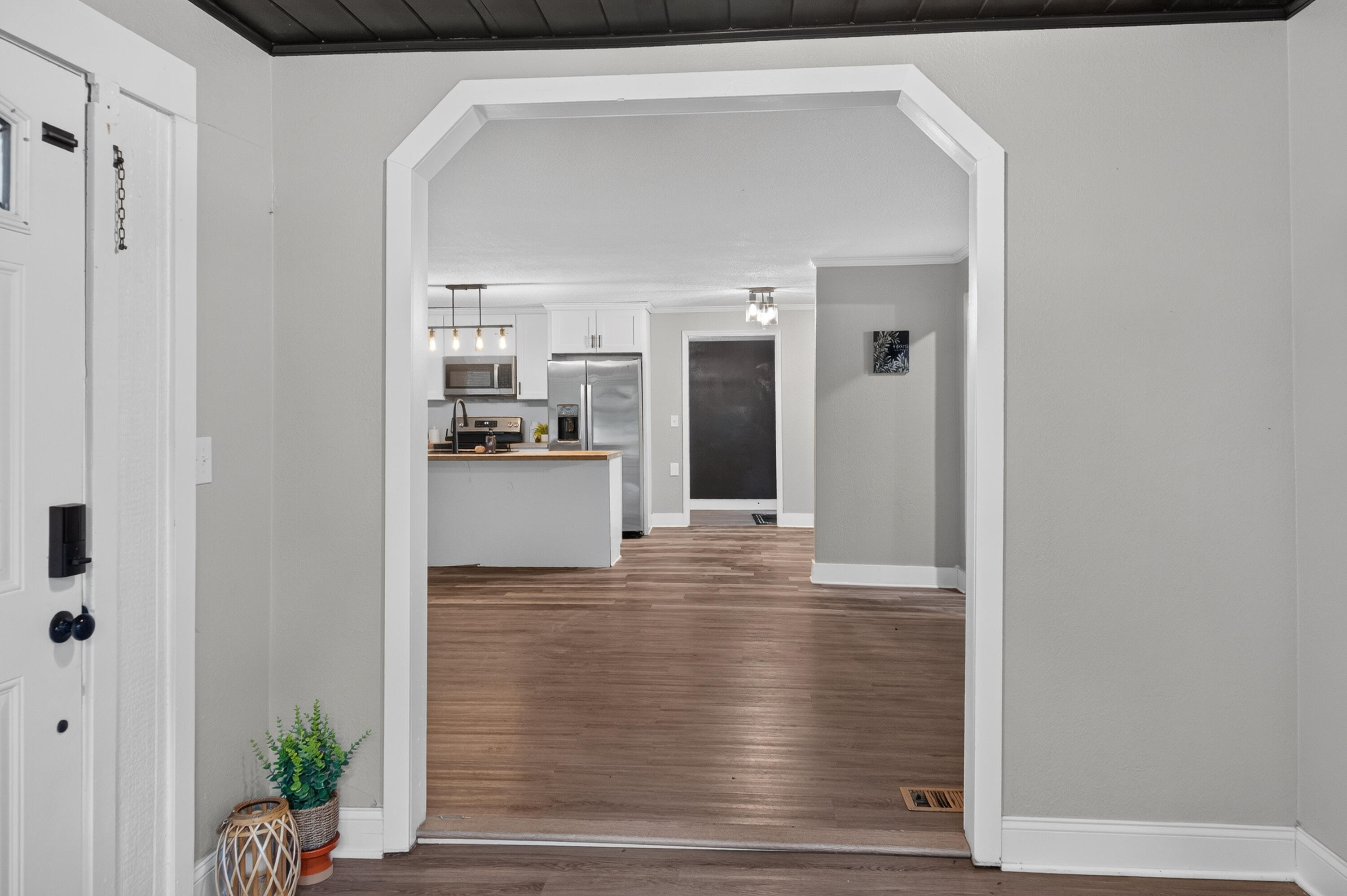 89 Alexander Way