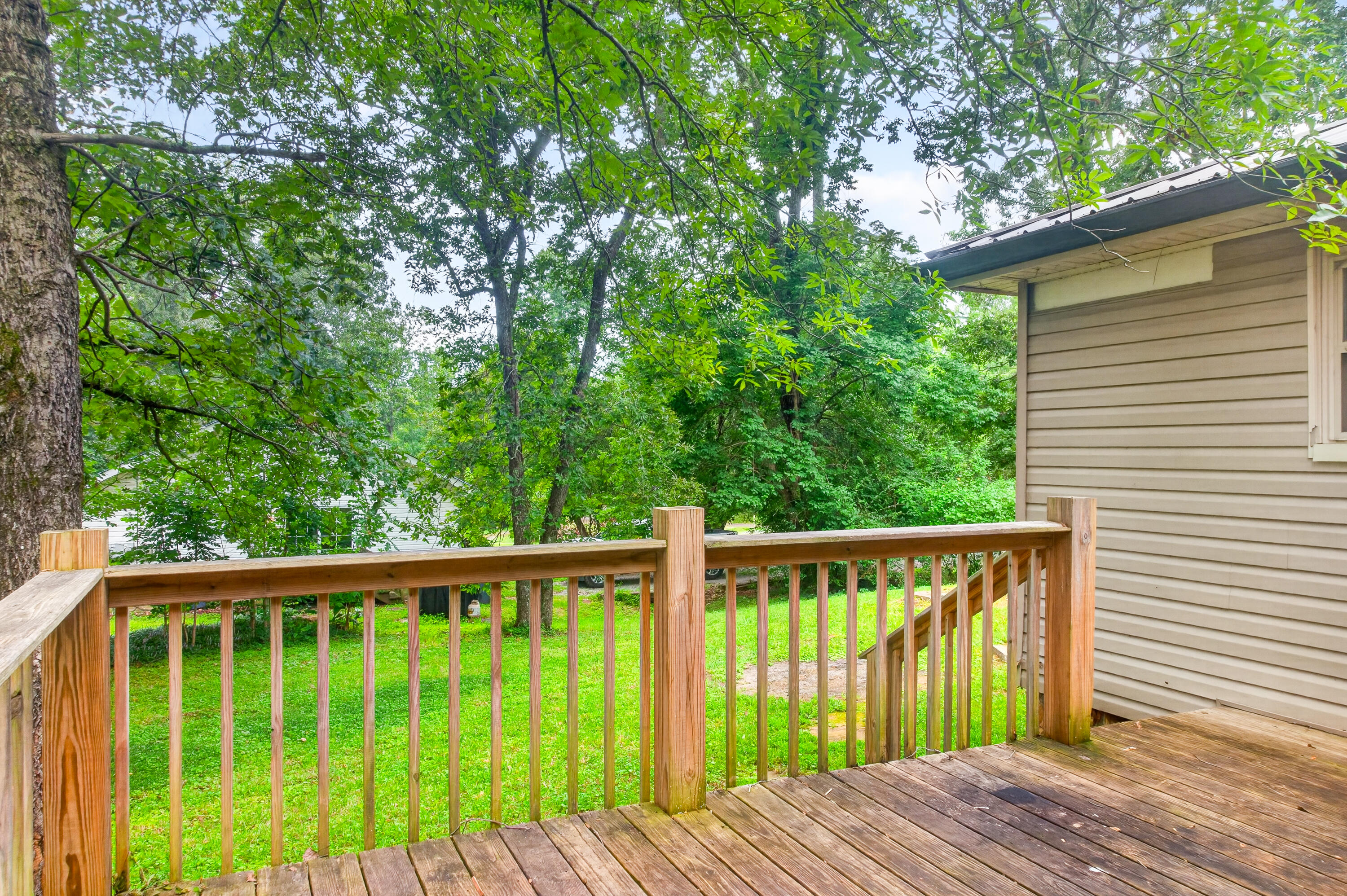 89 Alexander Way