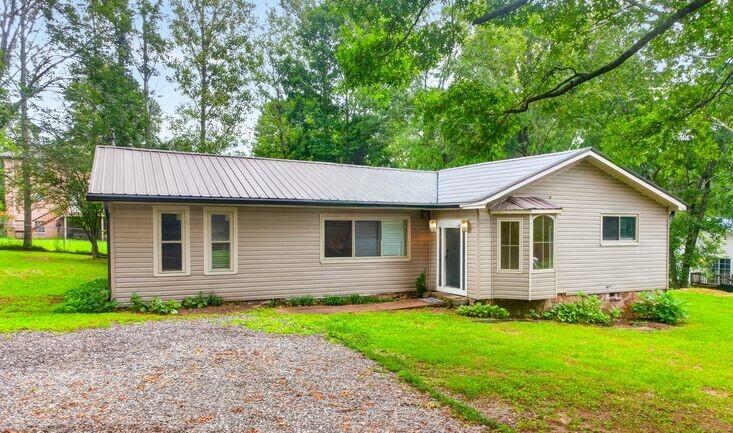 89 Alexander Way
