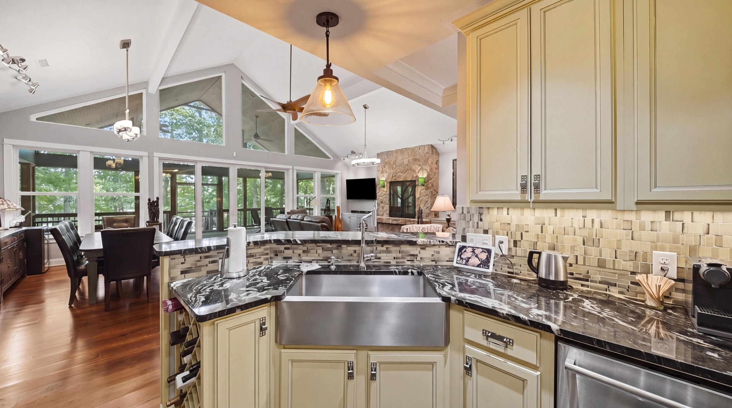 33 Eagle Nest Road