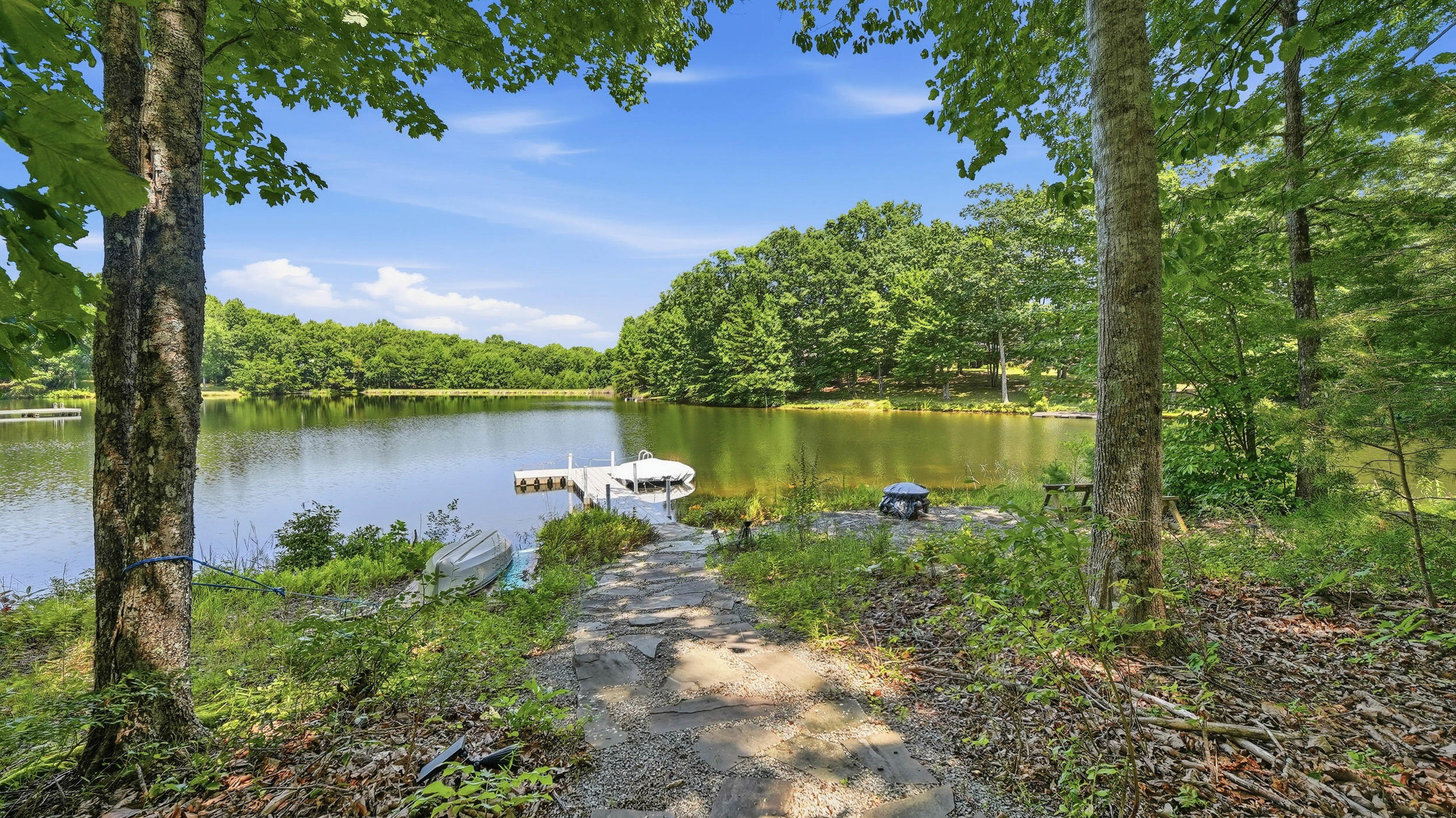 33 Eagle Nest Road
