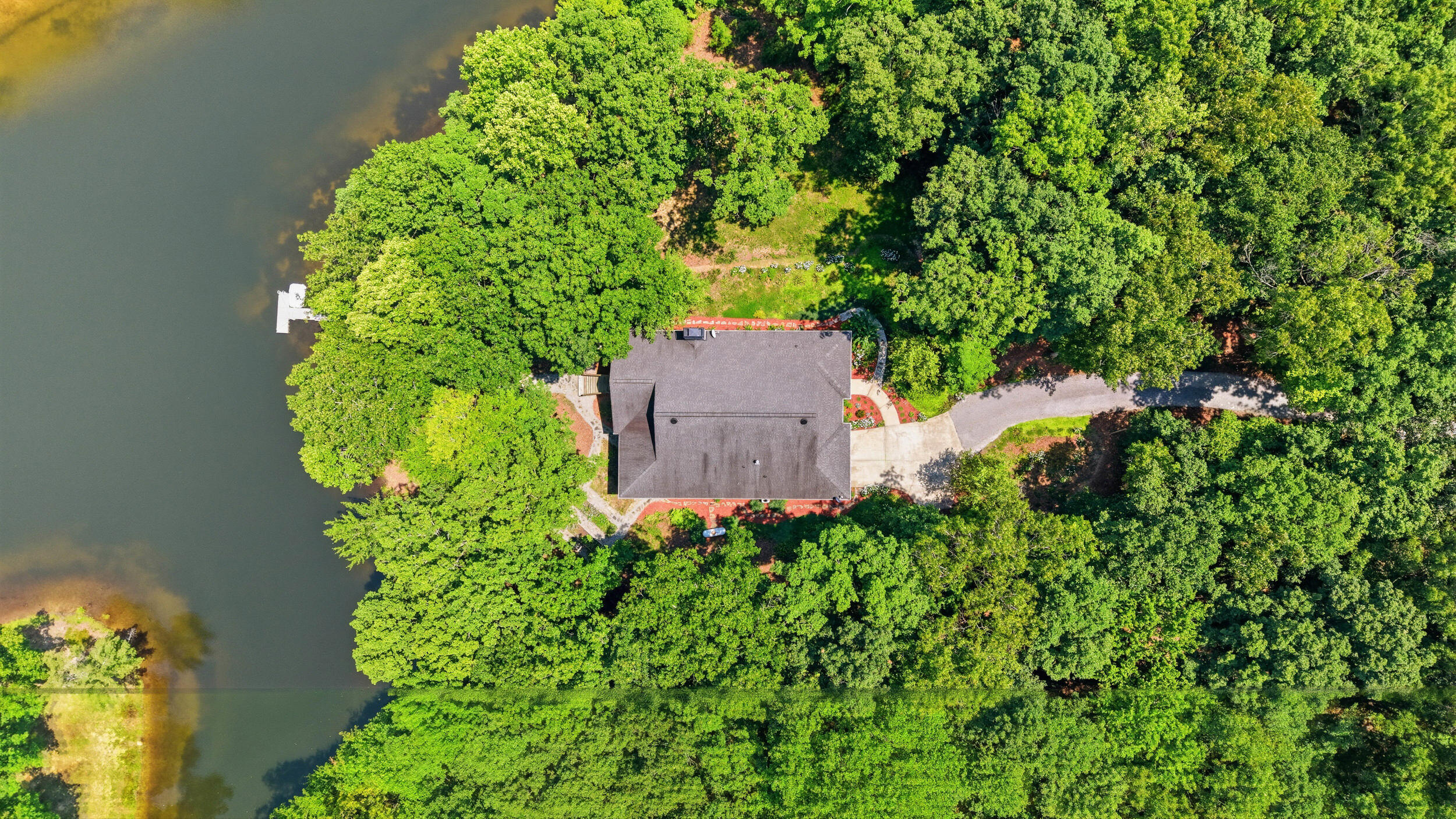 33 Eagle Nest Road