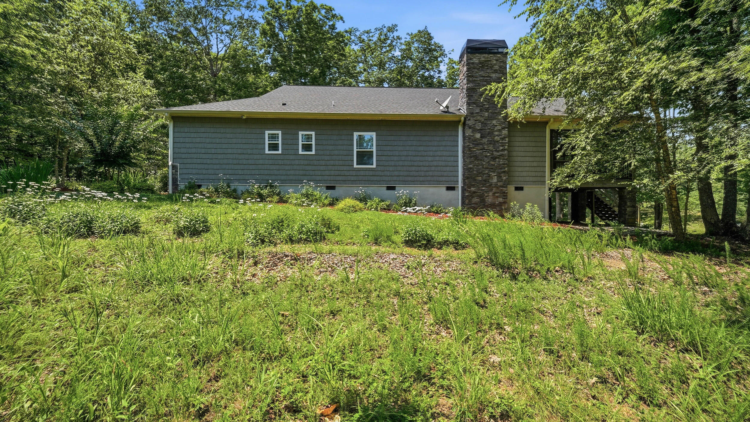 33 Eagle Nest Road