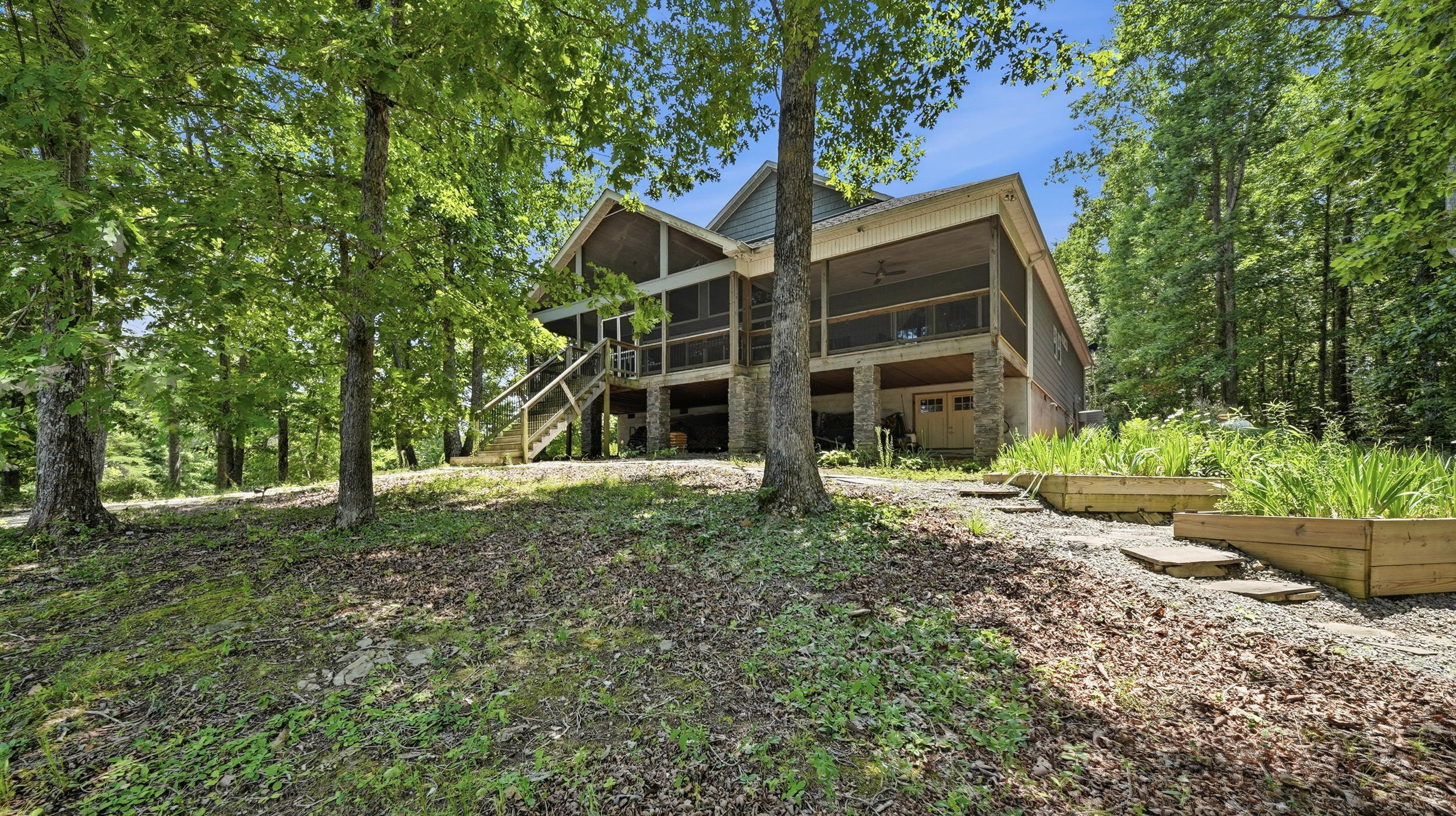 33 Eagle Nest Road
