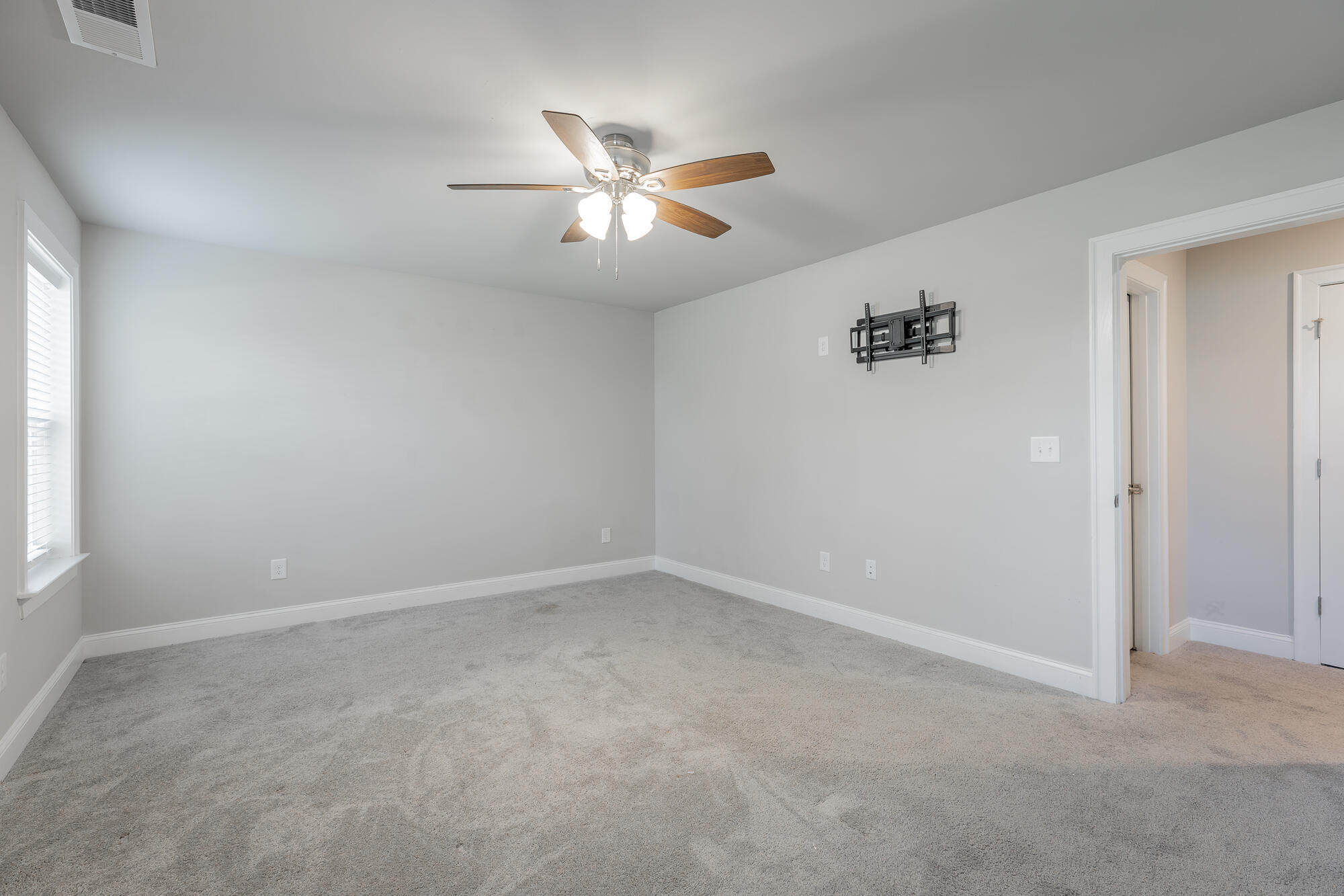 9906 Haven Port Lane