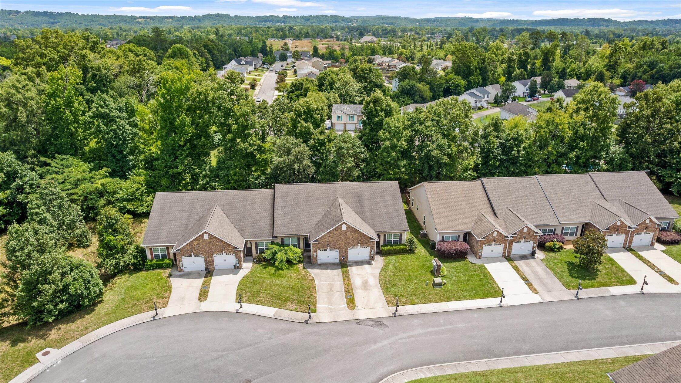 7648 Magnolia Leaf Lane