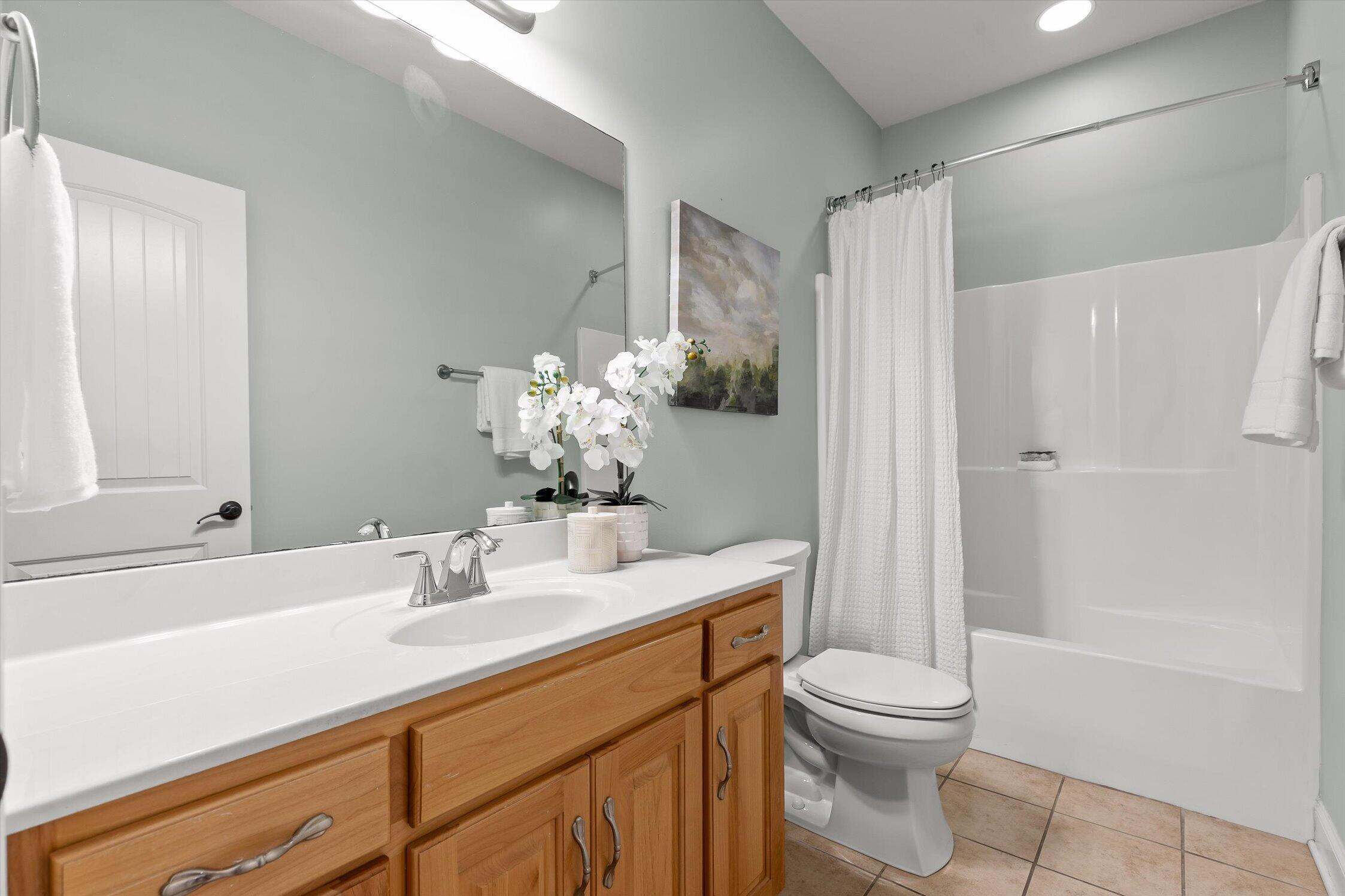 7648 Magnolia Leaf Lane