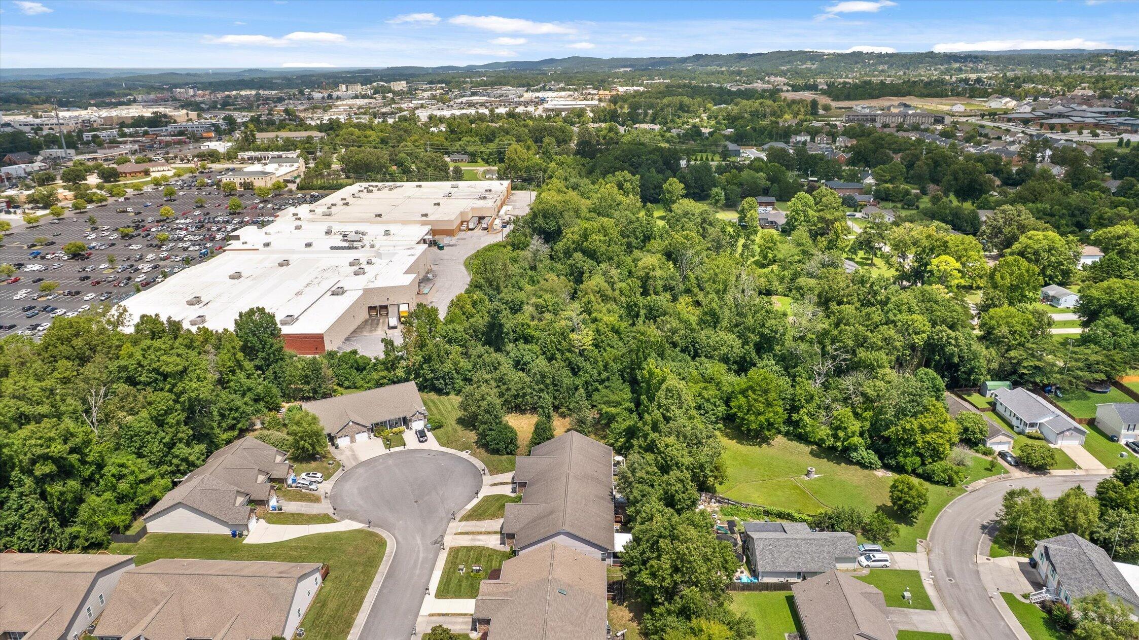 7648 Magnolia Leaf Lane