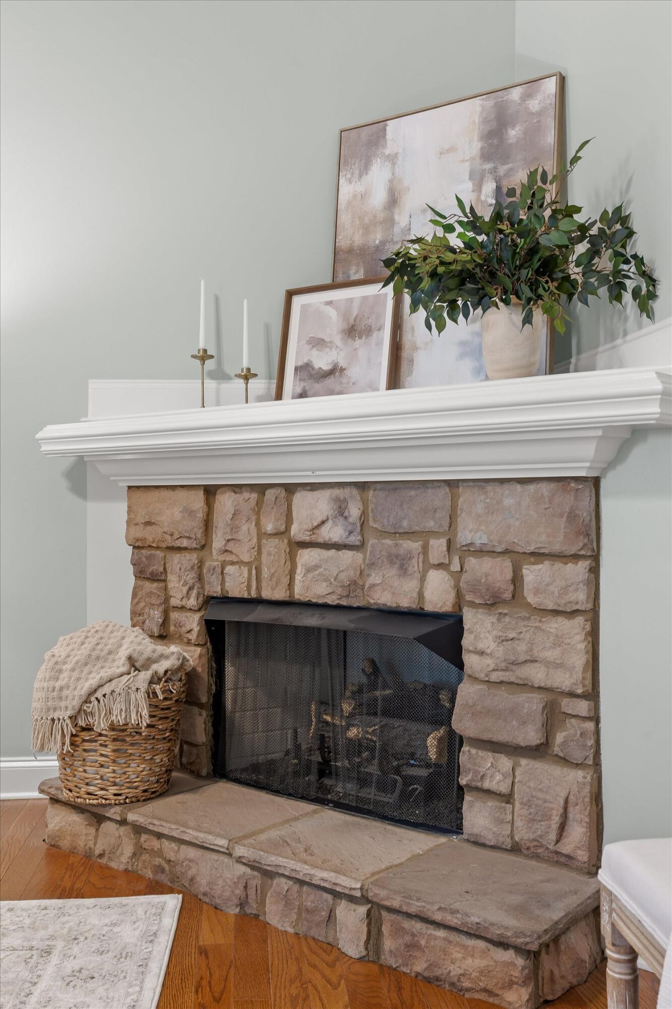 7648 Magnolia Leaf Lane