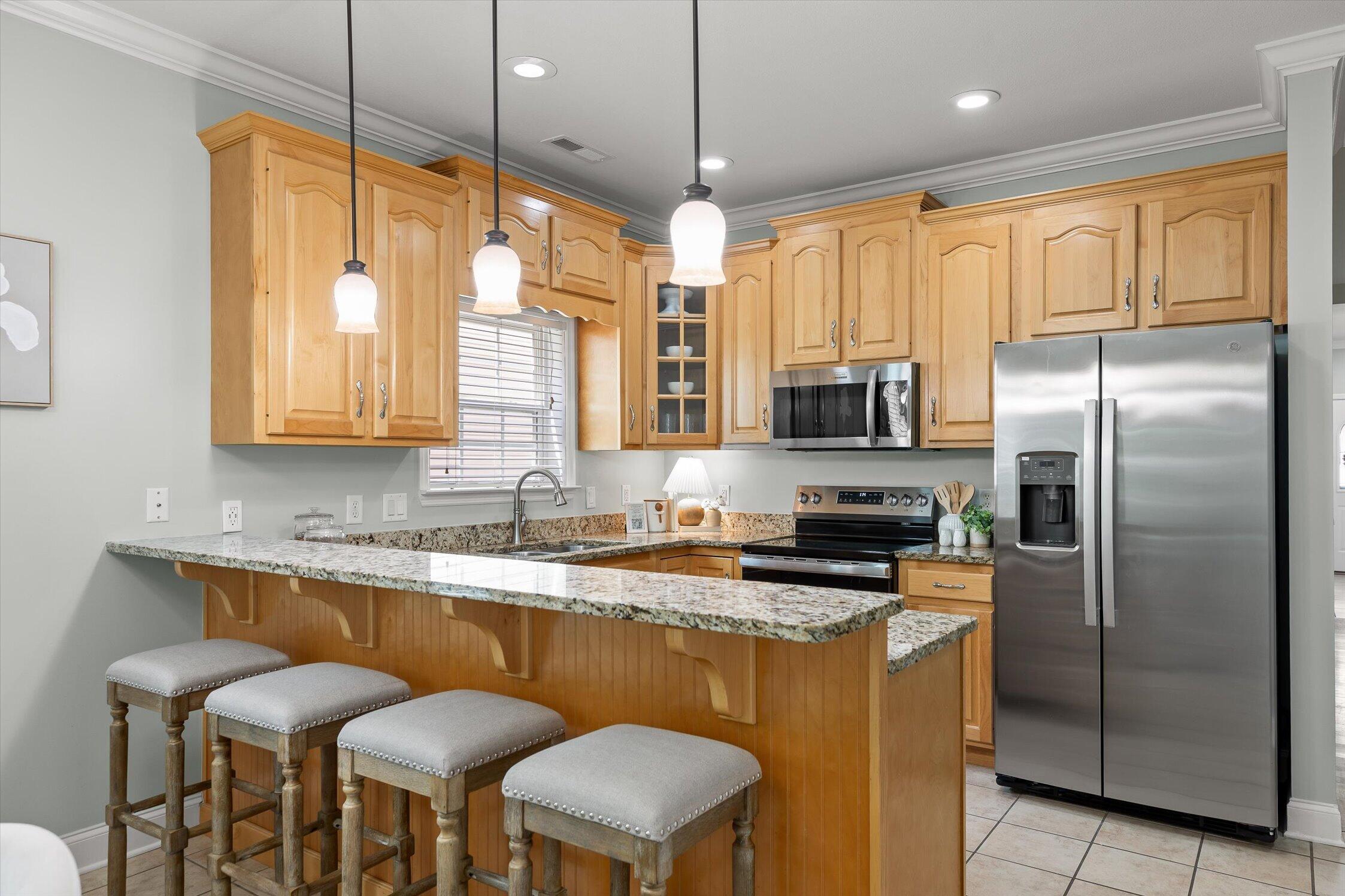 7648 Magnolia Leaf Lane