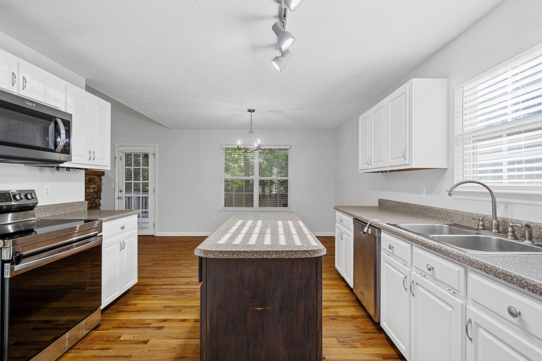 109 Oak Ridge Drive, LaFayette