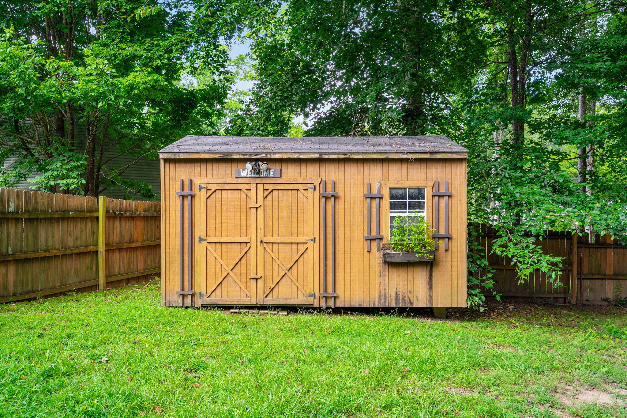 109 Oak Ridge Drive, LaFayette
