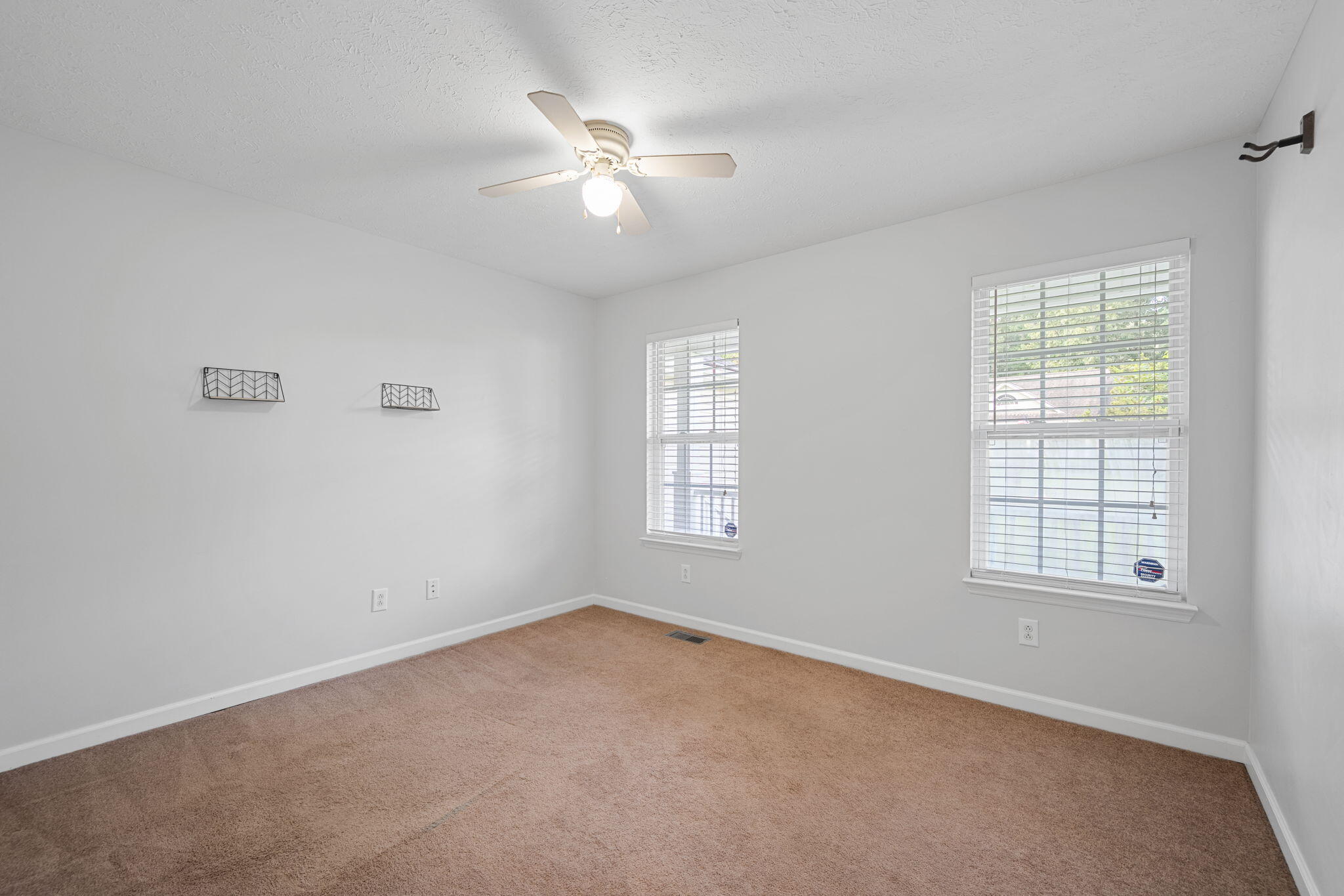 109 Oak Ridge Drive, LaFayette