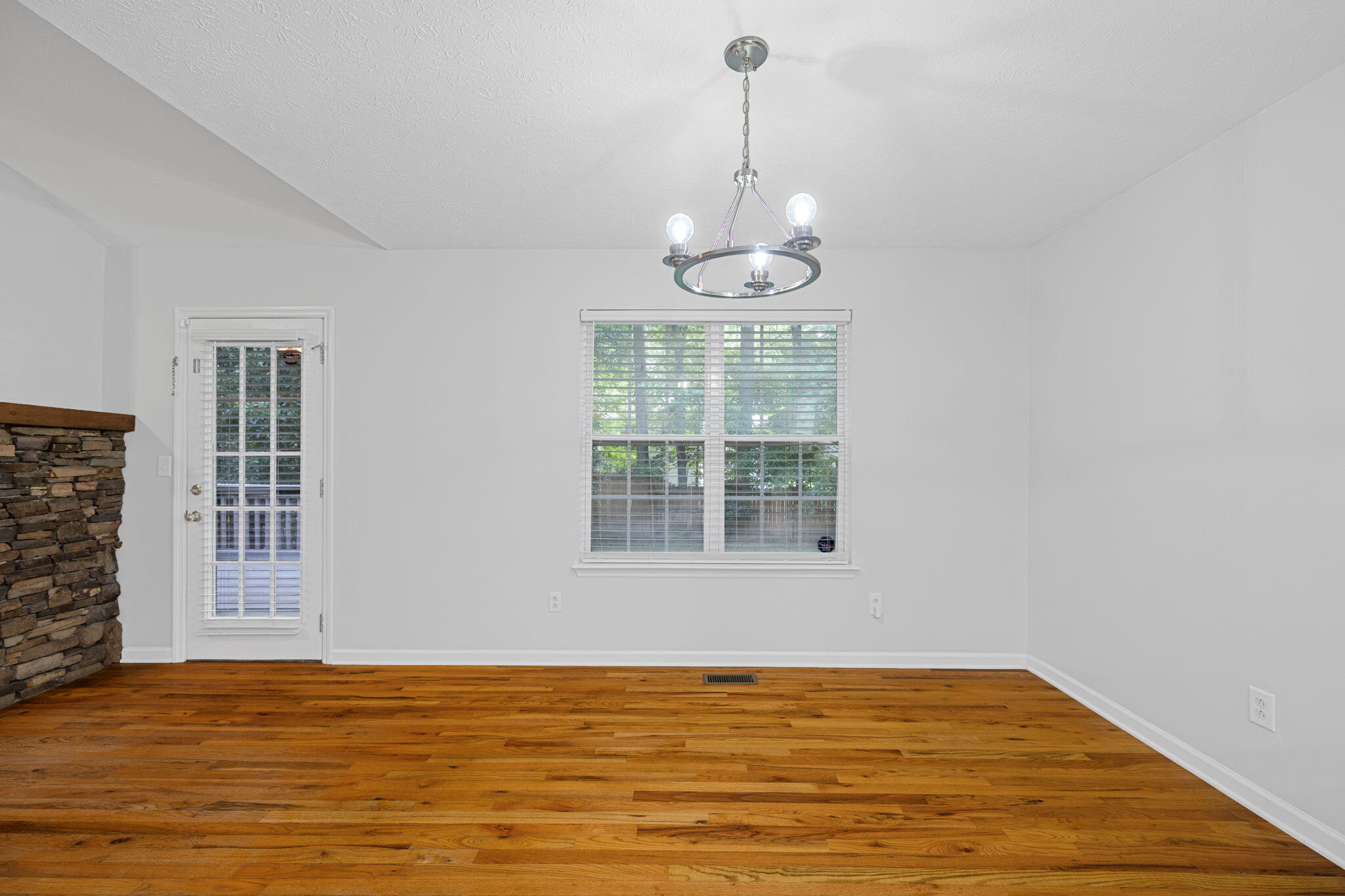 109 Oak Ridge Drive, LaFayette