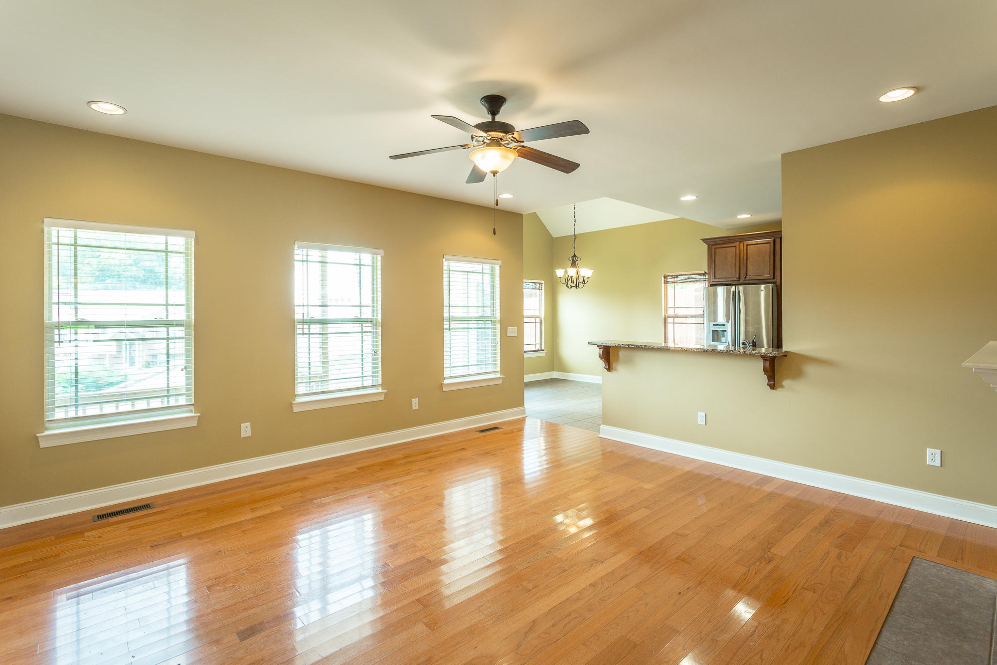 878 Windrush Loop
