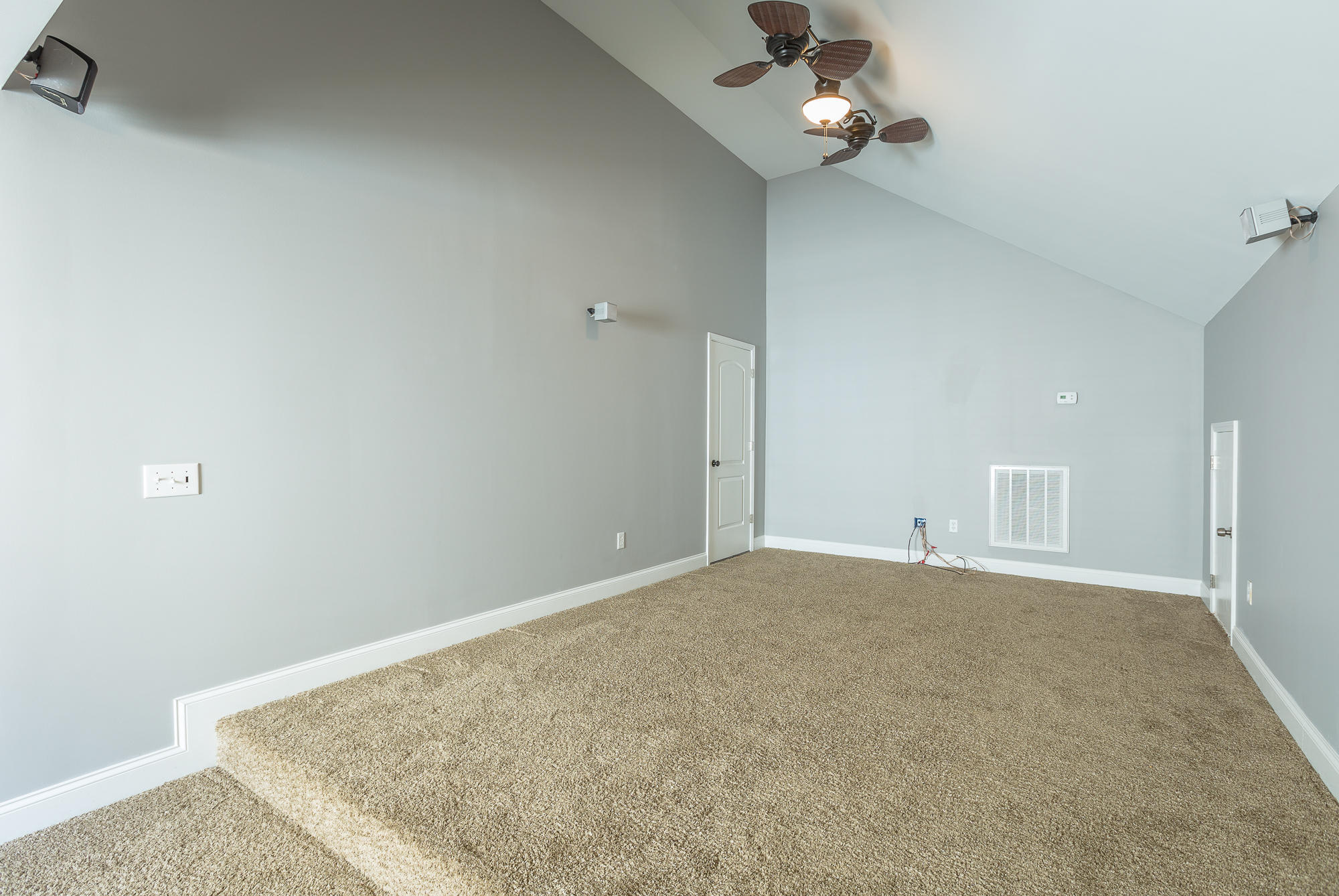 878 Windrush Loop