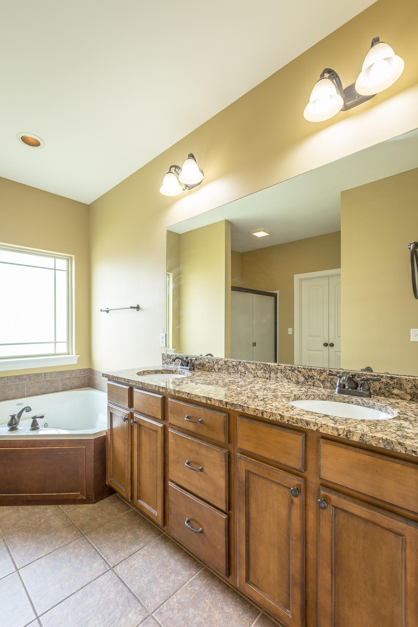 878 Windrush Loop