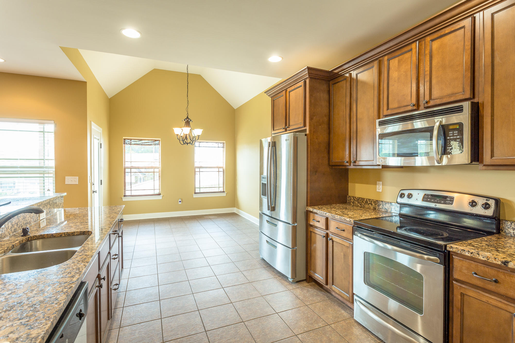 878 Windrush Loop