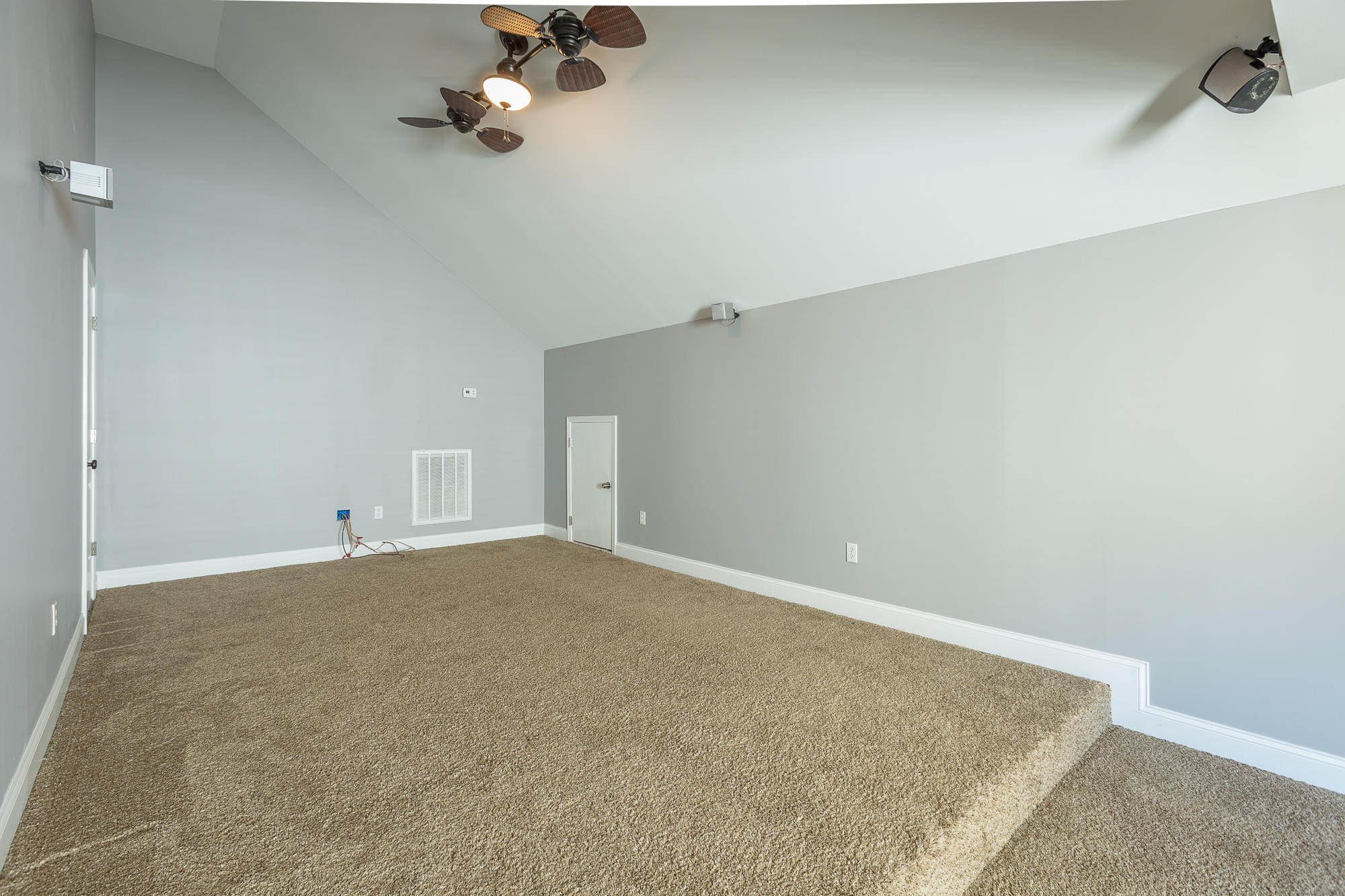 878 Windrush Loop