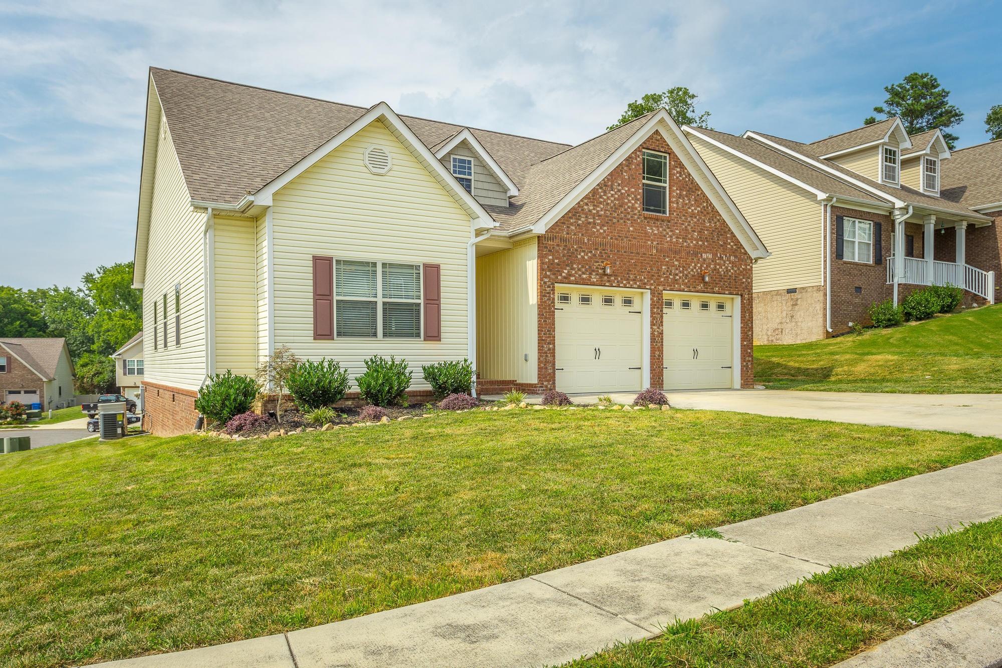 878 Windrush Loop