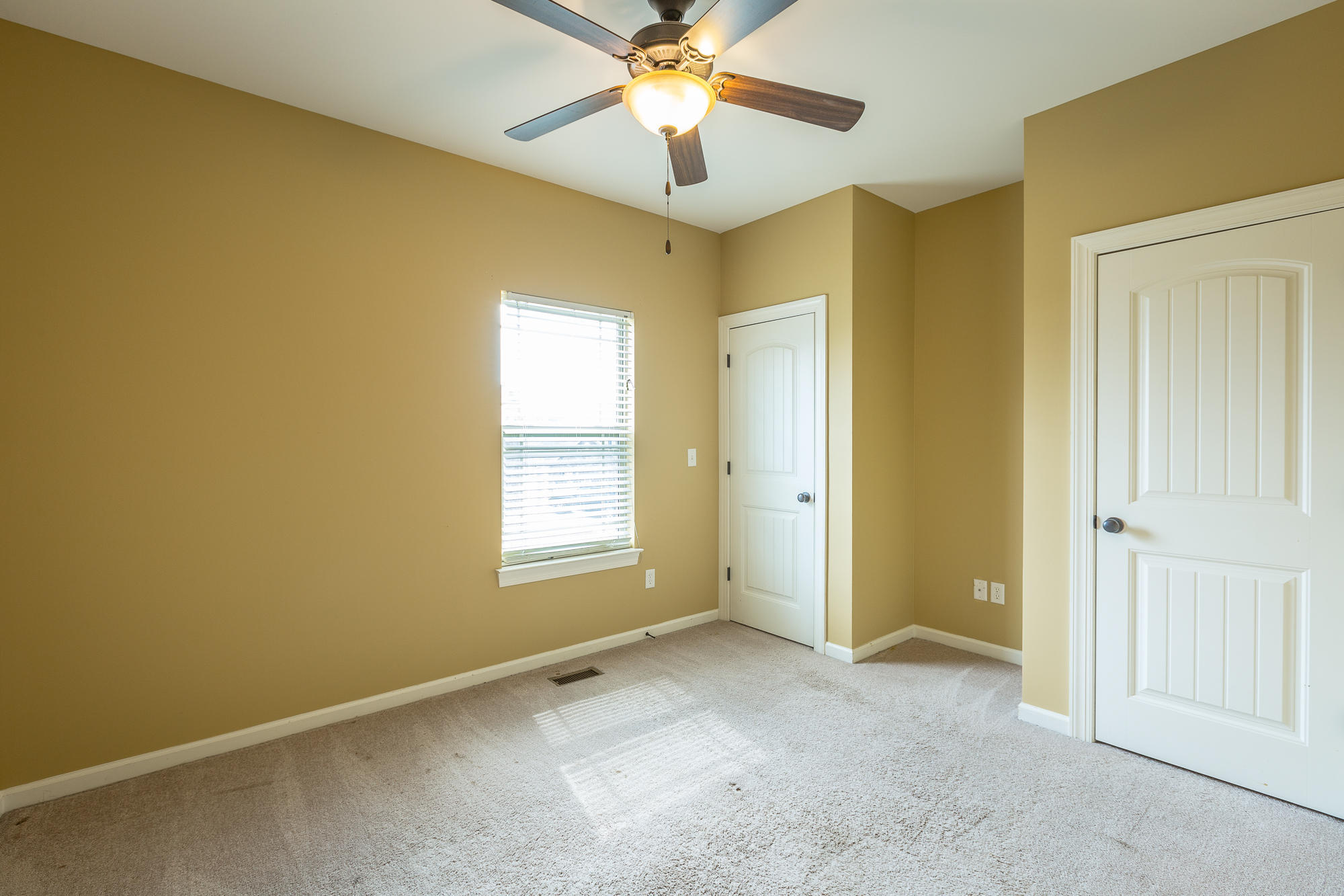 878 Windrush Loop
