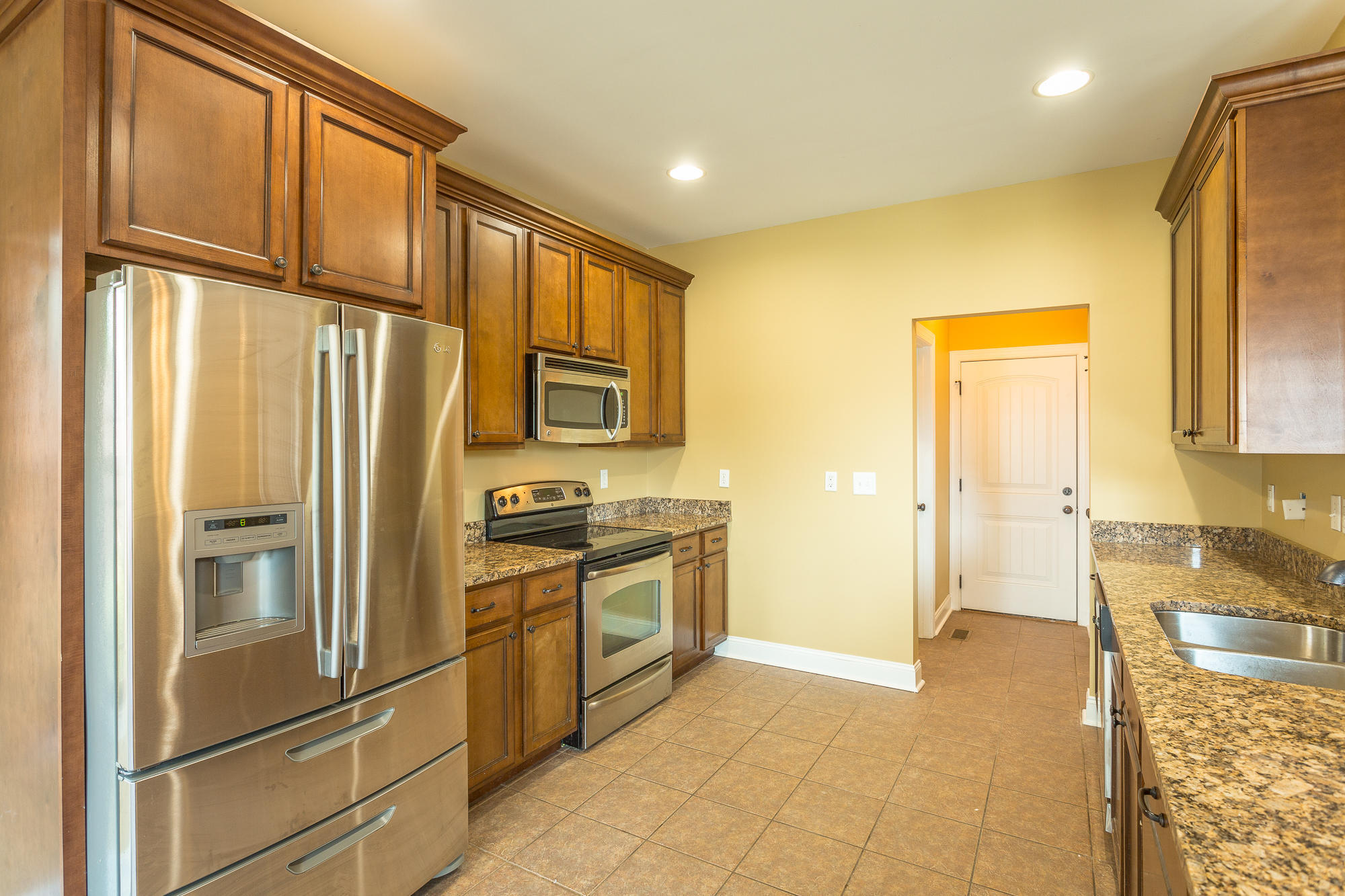 878 Windrush Loop