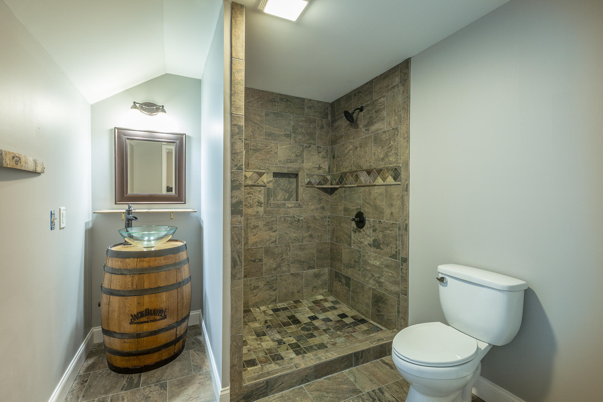 878 Windrush Loop