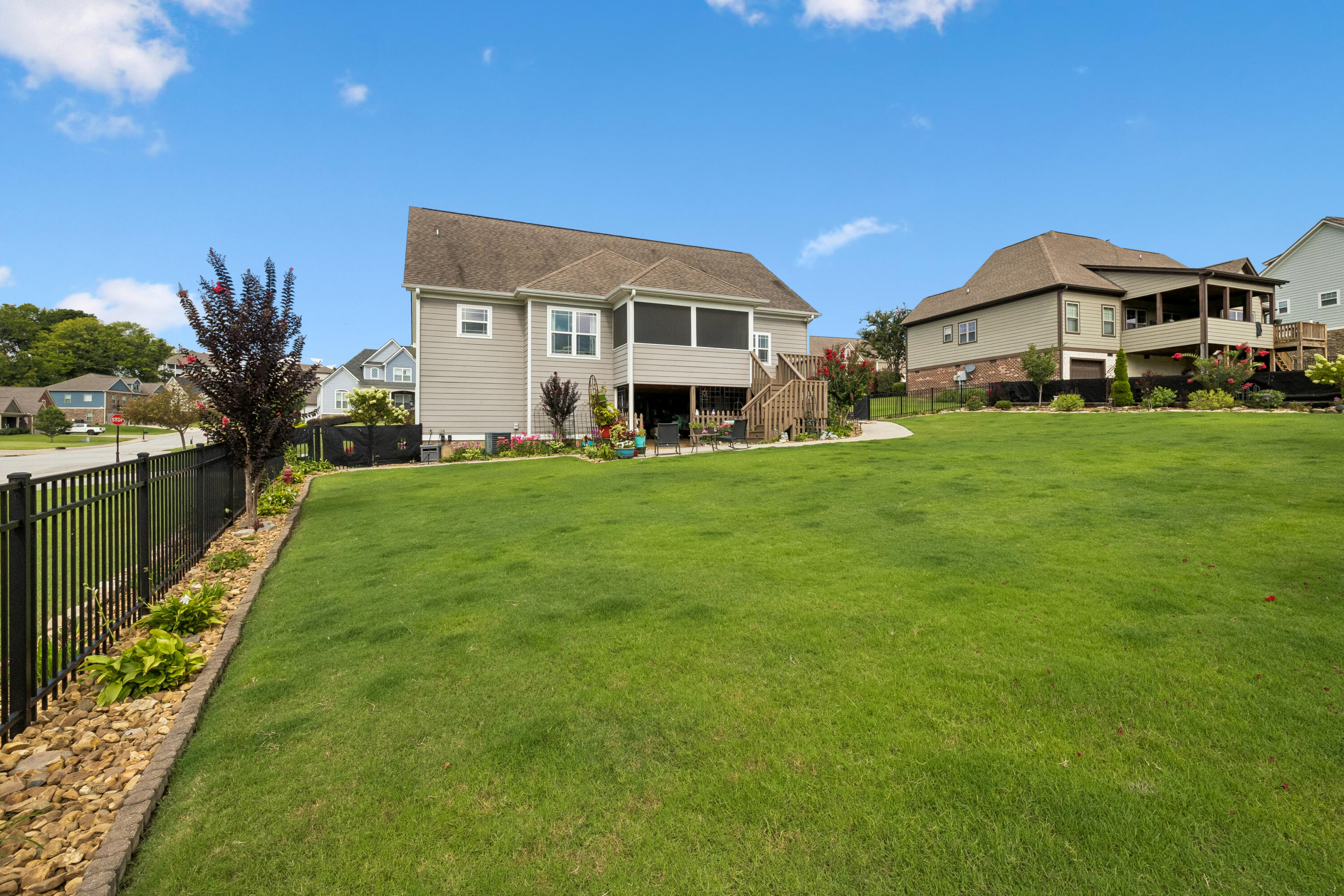 229 Running Oak Drive