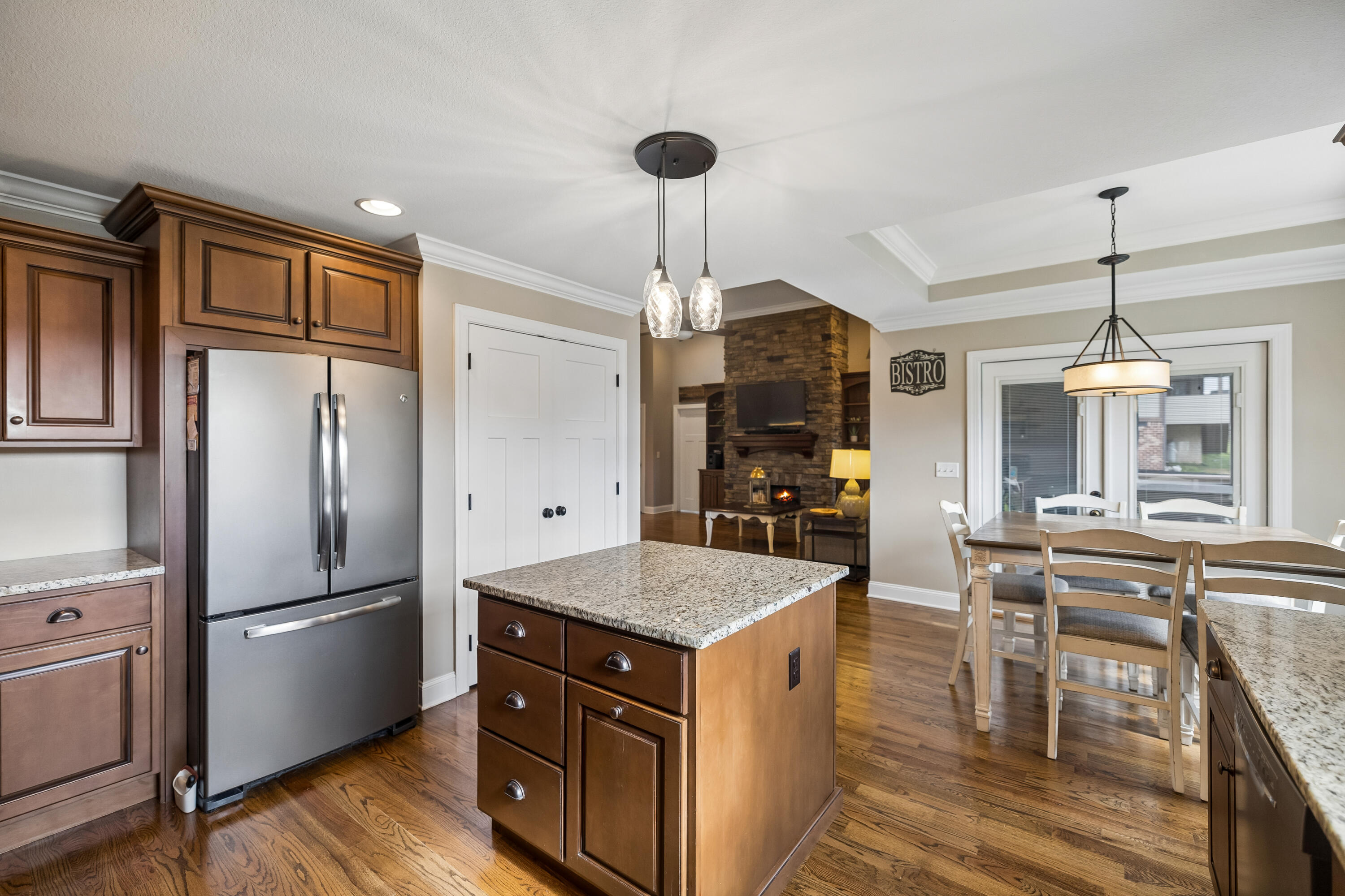 229 Running Oak Drive