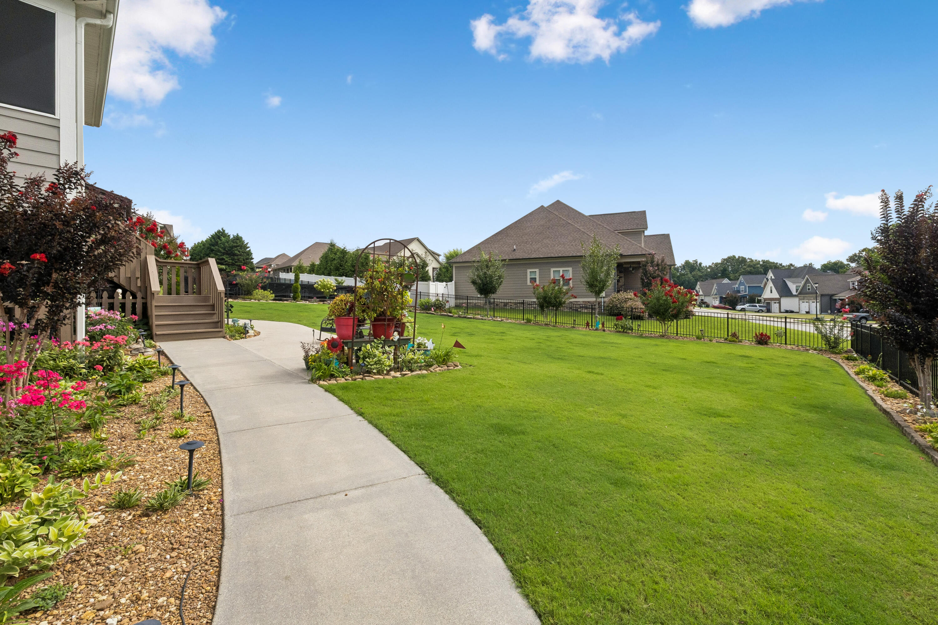 229 Running Oak Drive