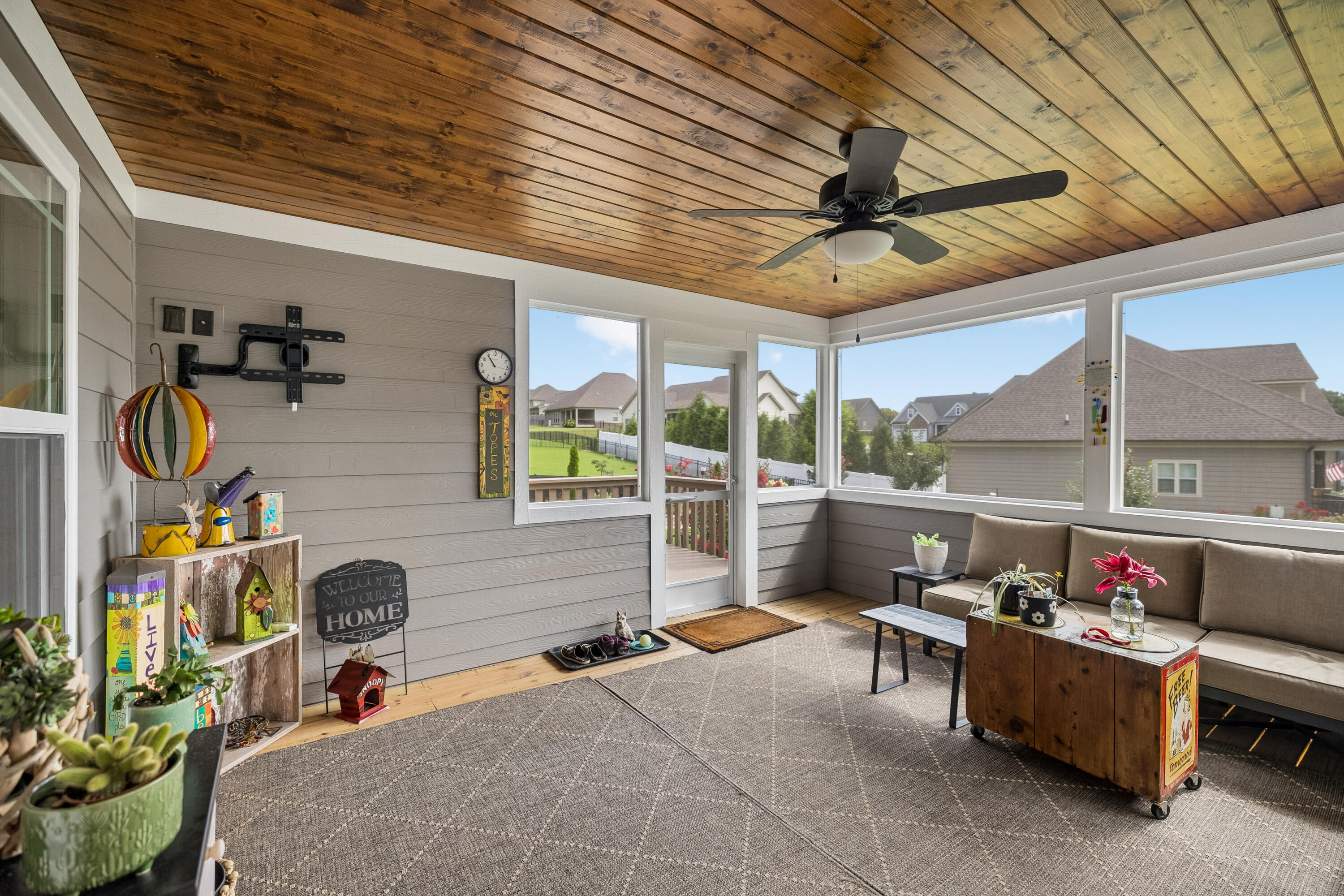 229 Running Oak Drive