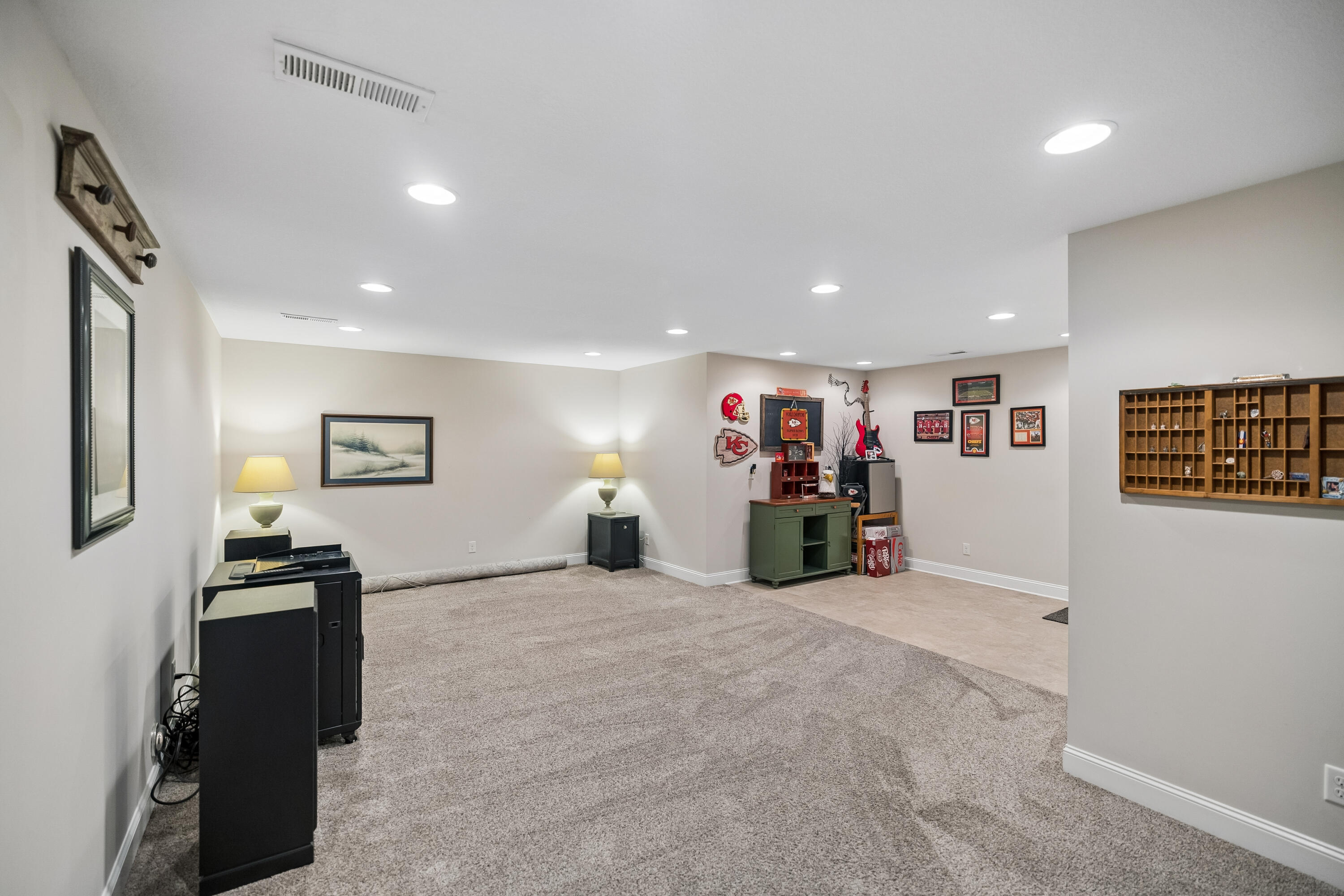 229 Running Oak Drive