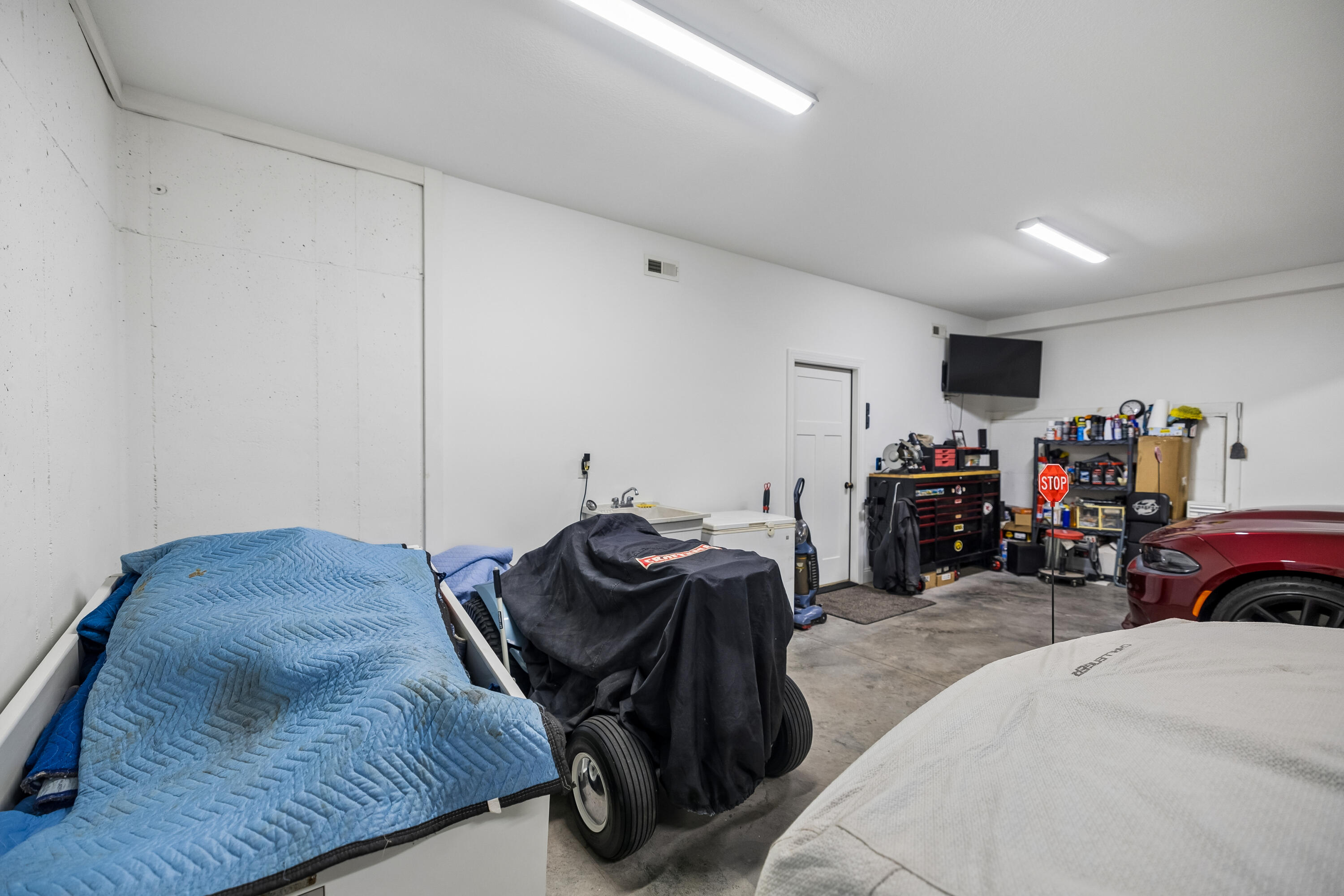 229 Running Oak Drive