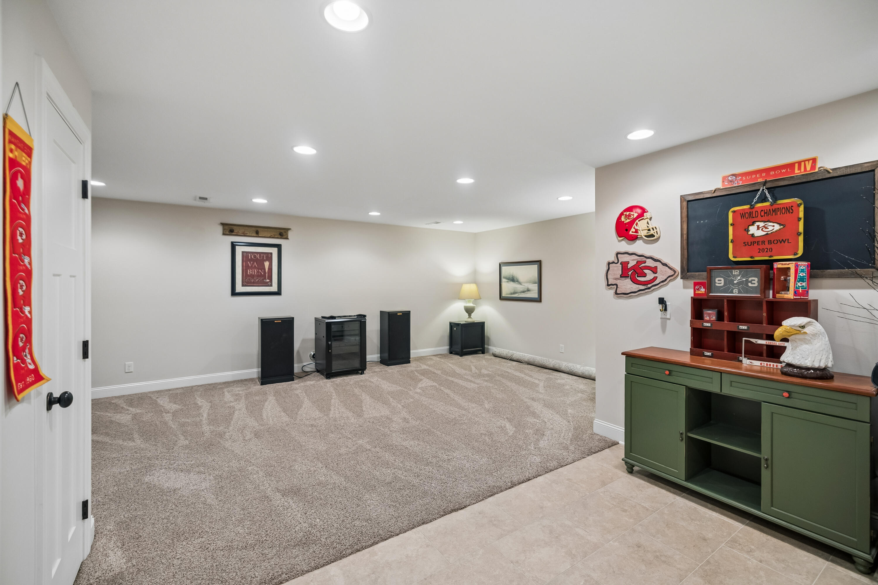 229 Running Oak Drive