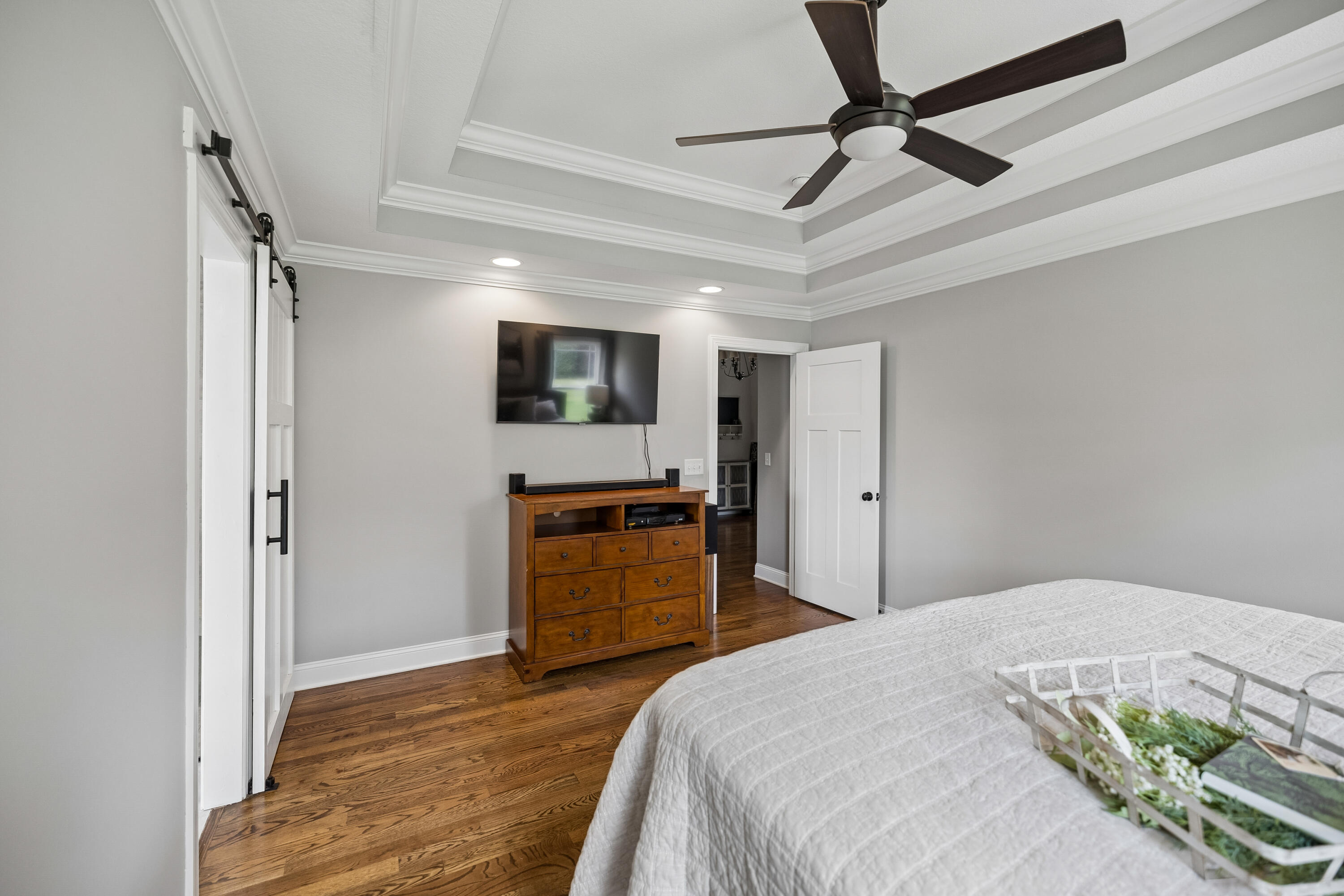 229 Running Oak Drive