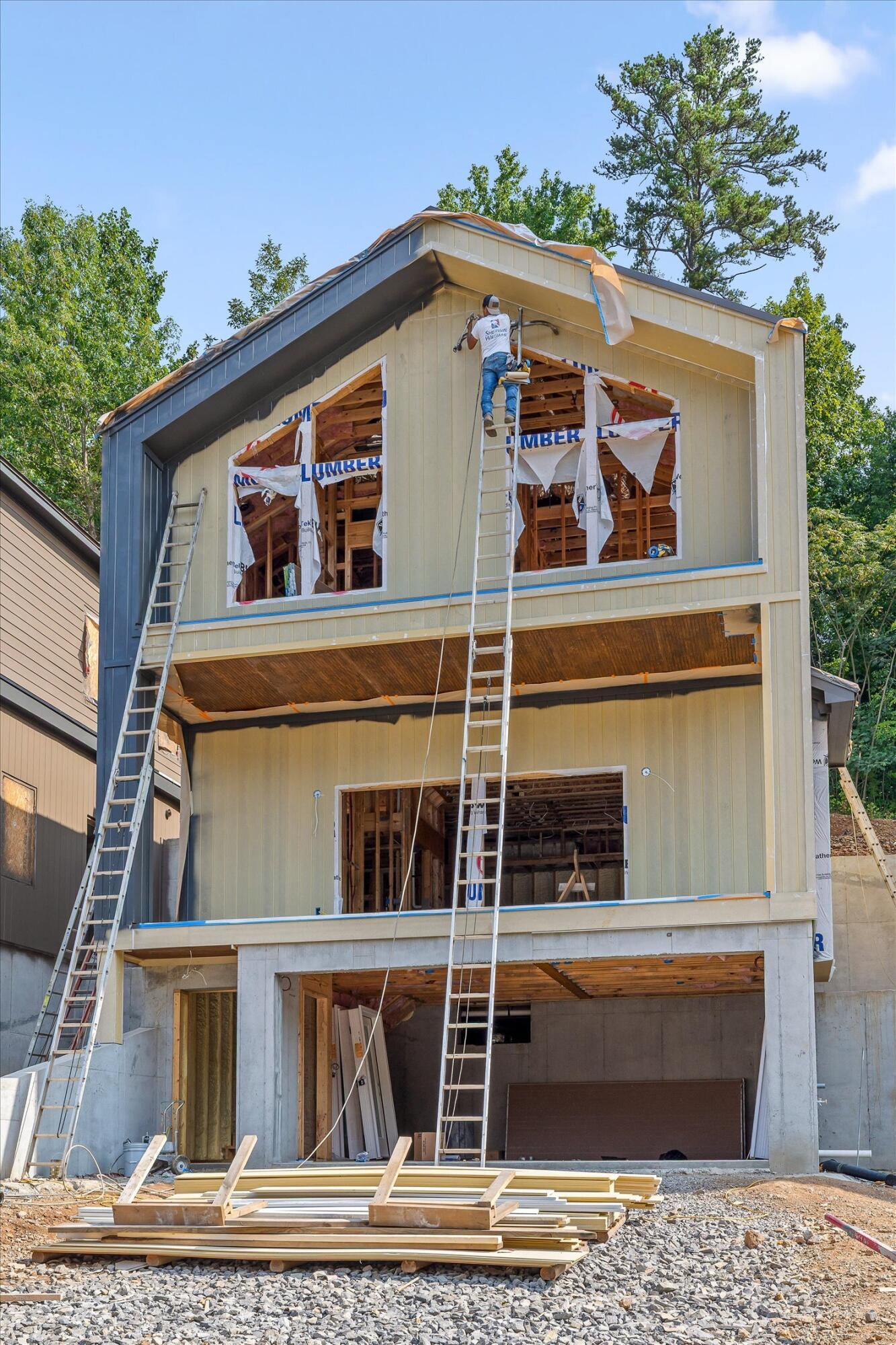 202 Lullwater Road