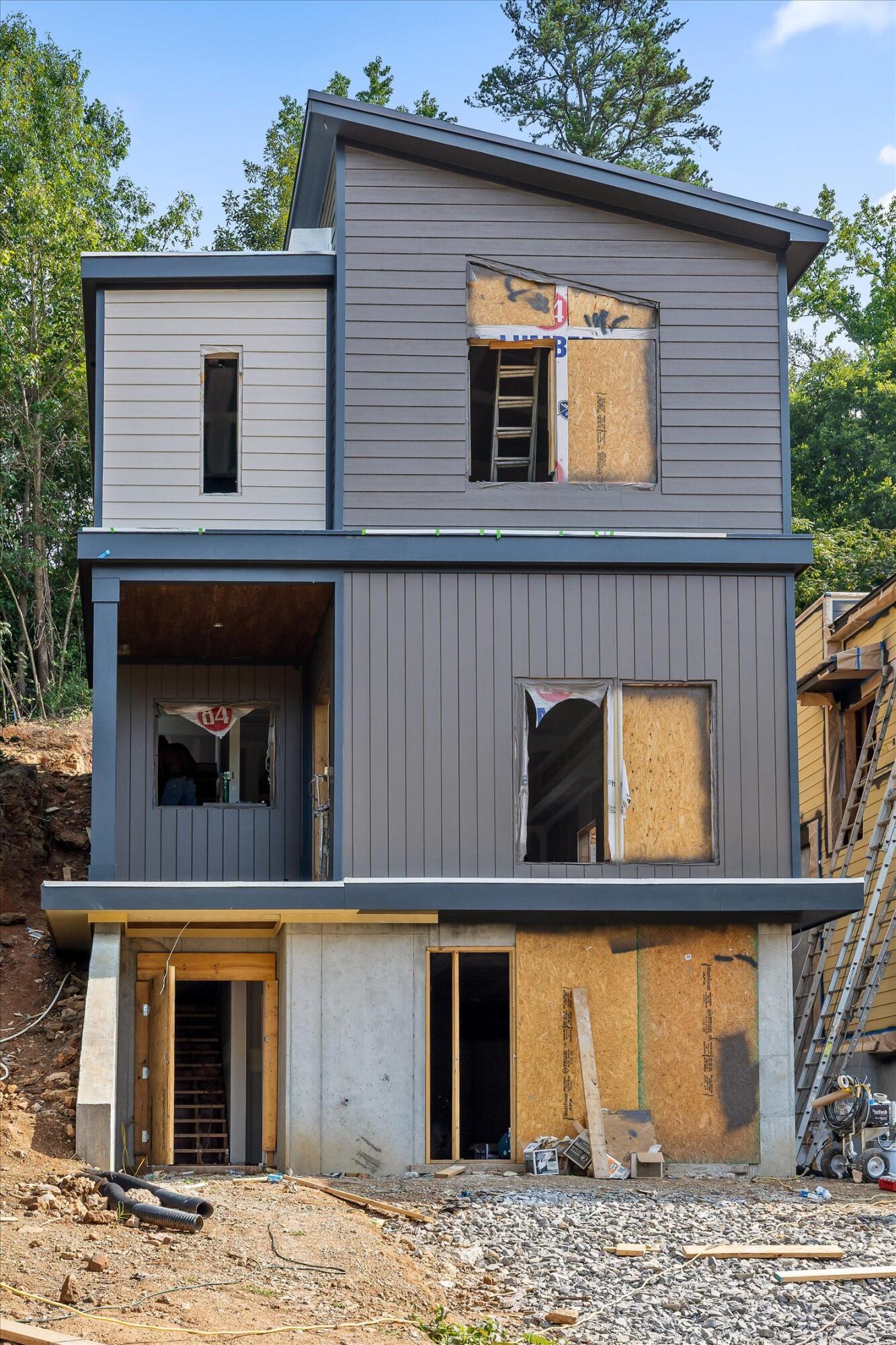 202 Lullwater Road