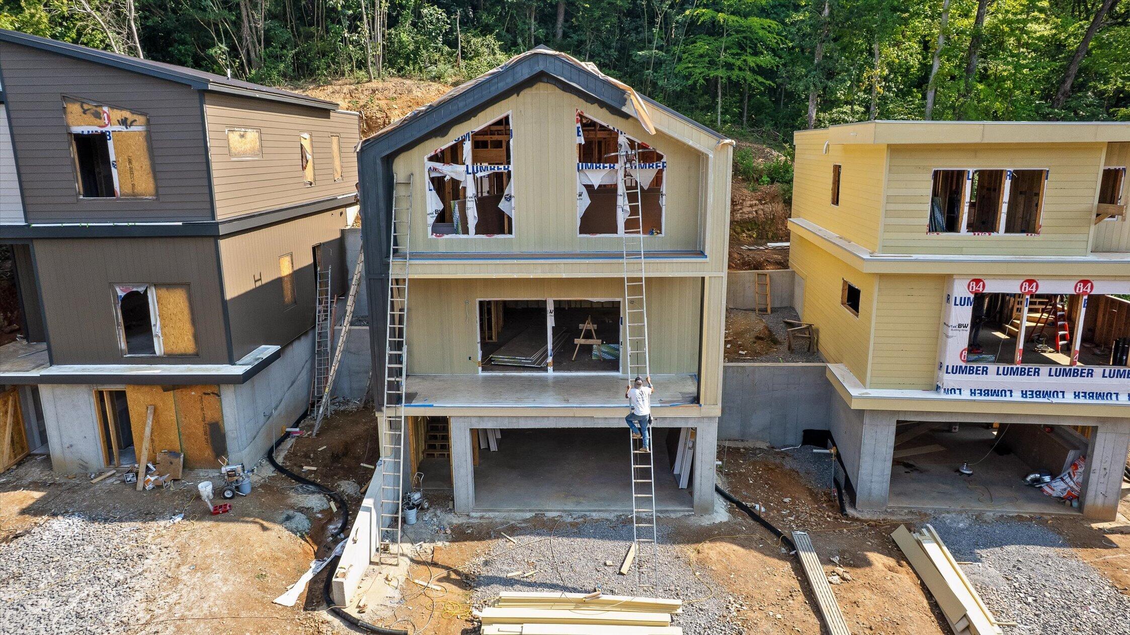 204 Lullwater Road