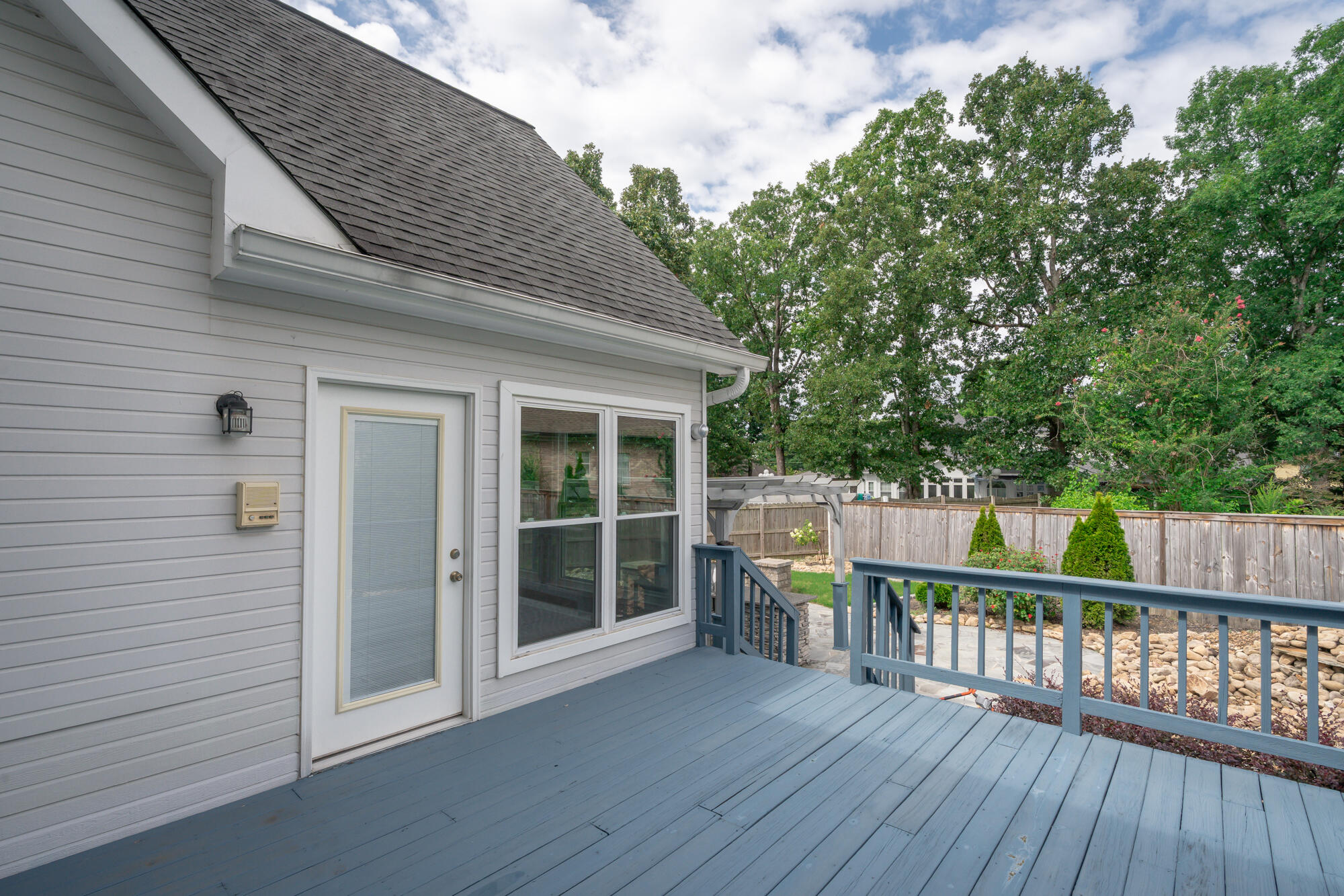 2421 Laurelton Creek Lane